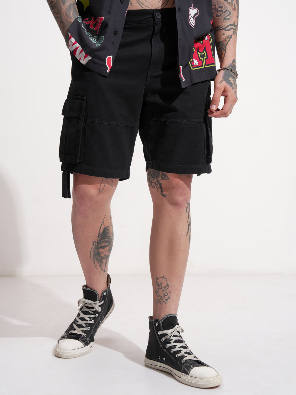Highlander Men Black Relaxed Fit Cargo Shorts - Black - Image 1