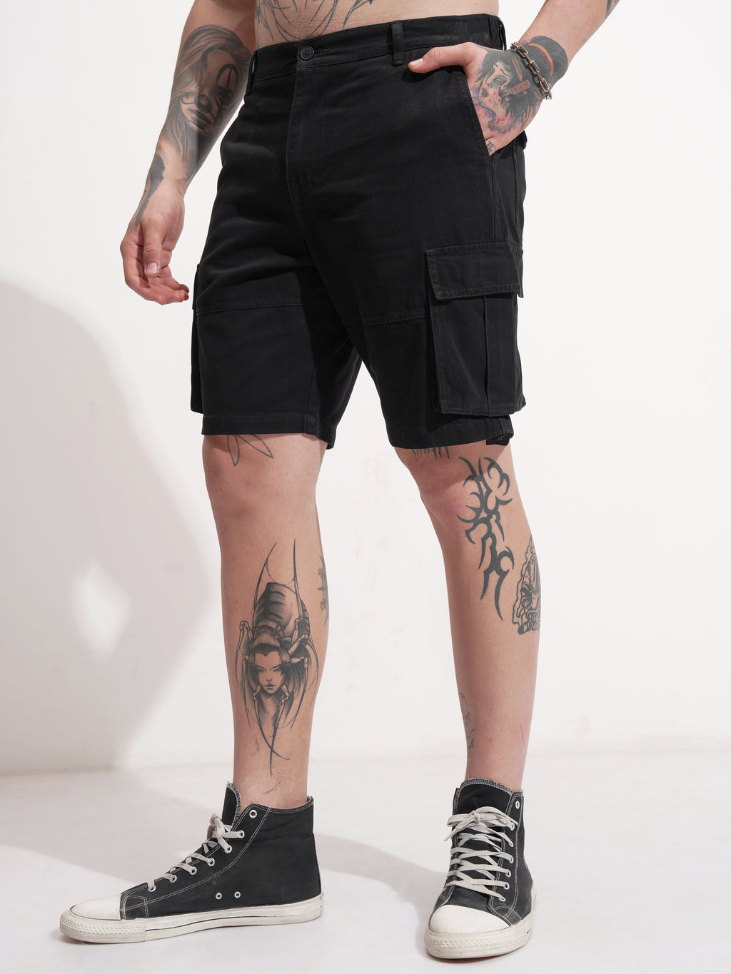 Highlander Men Black Relaxed Fit Cargo Shorts - Black - Image 4