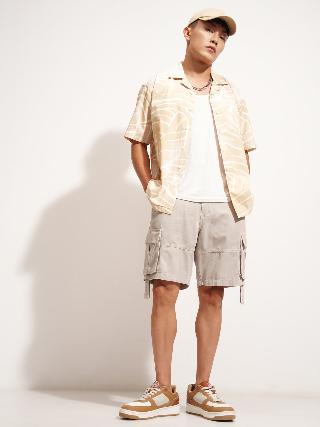 Highlander Men Silver Relaxed Fit Cargo Shorts - Silver - Image 2