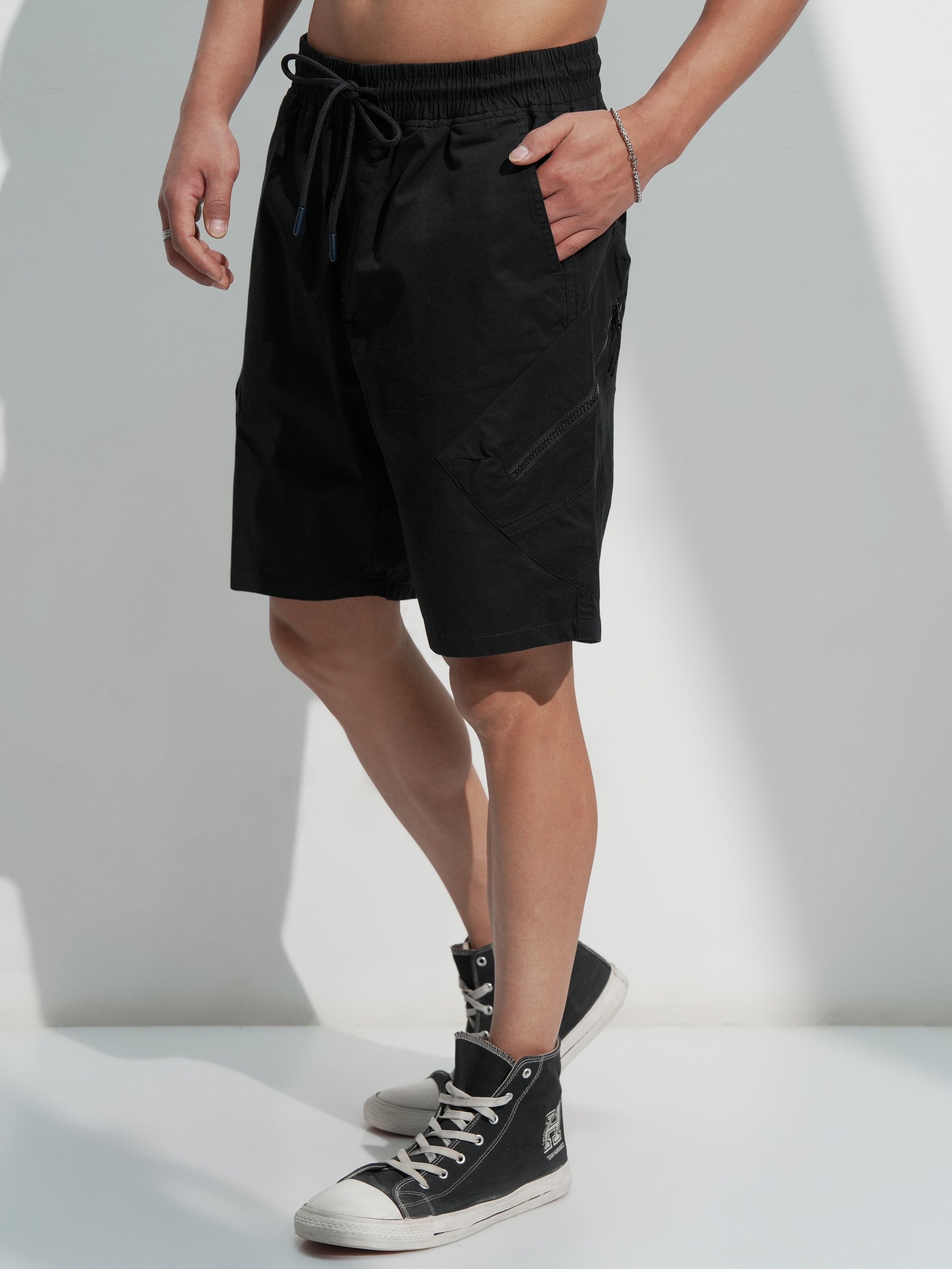 Highlander Men Black Regular Fit Shorts - Black - Image 4