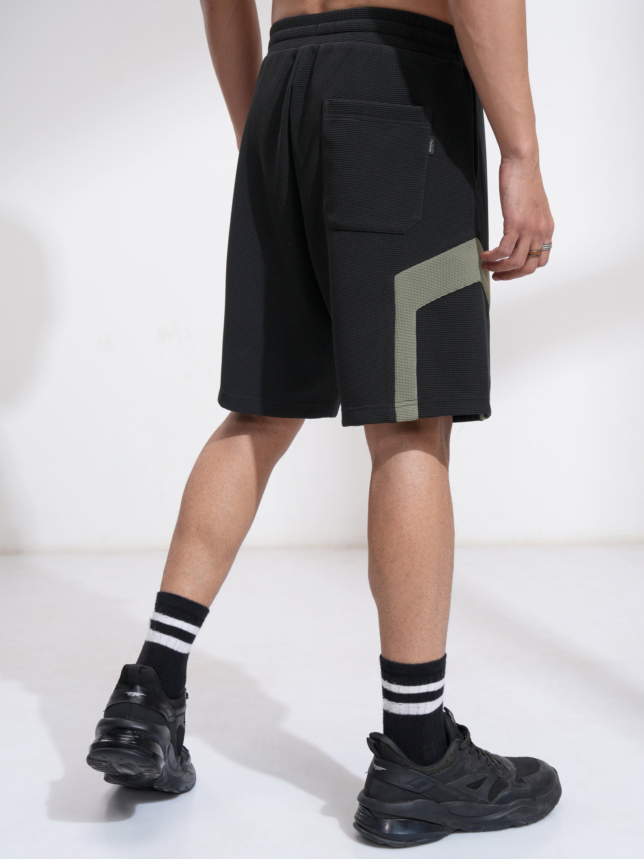 Highlander Men Black Regular Shorts - Black - Image 3