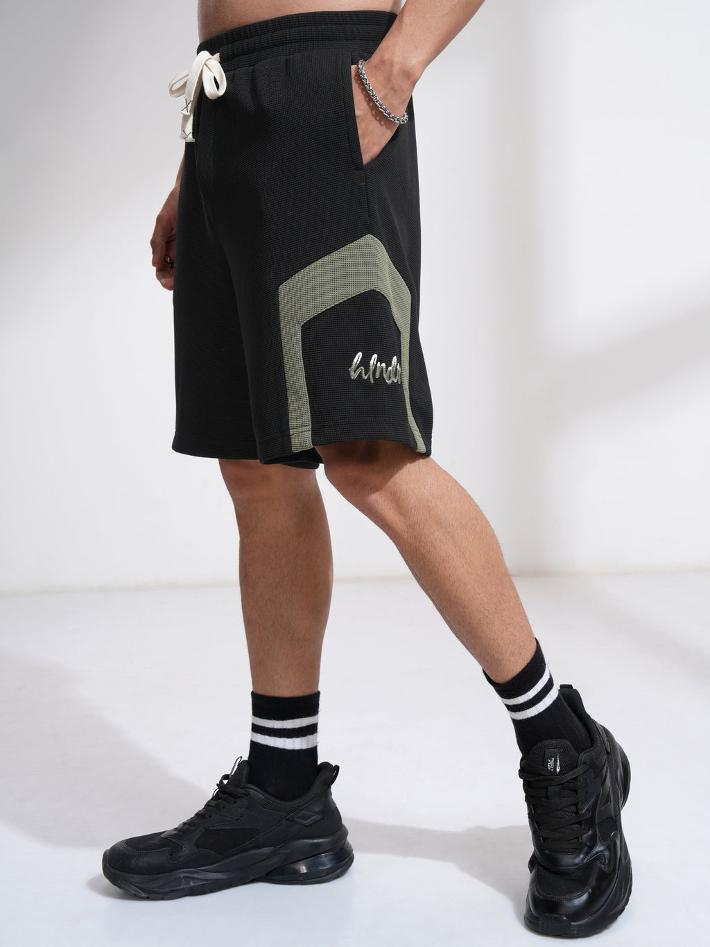 Highlander Men Black Regular Shorts - Black - Image 4