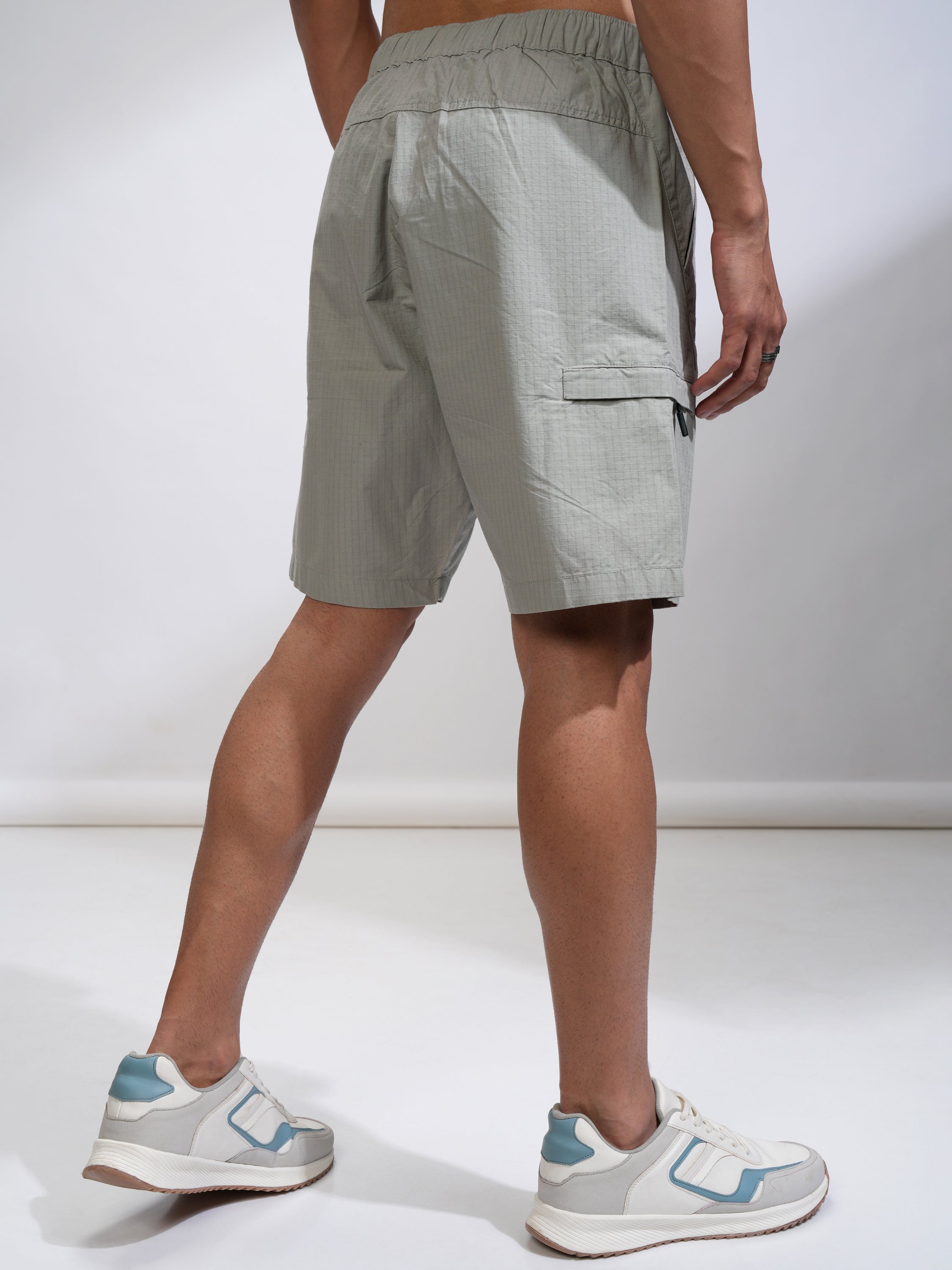 Highlander Men Green Regular Fit Shorts - Green - Image 3