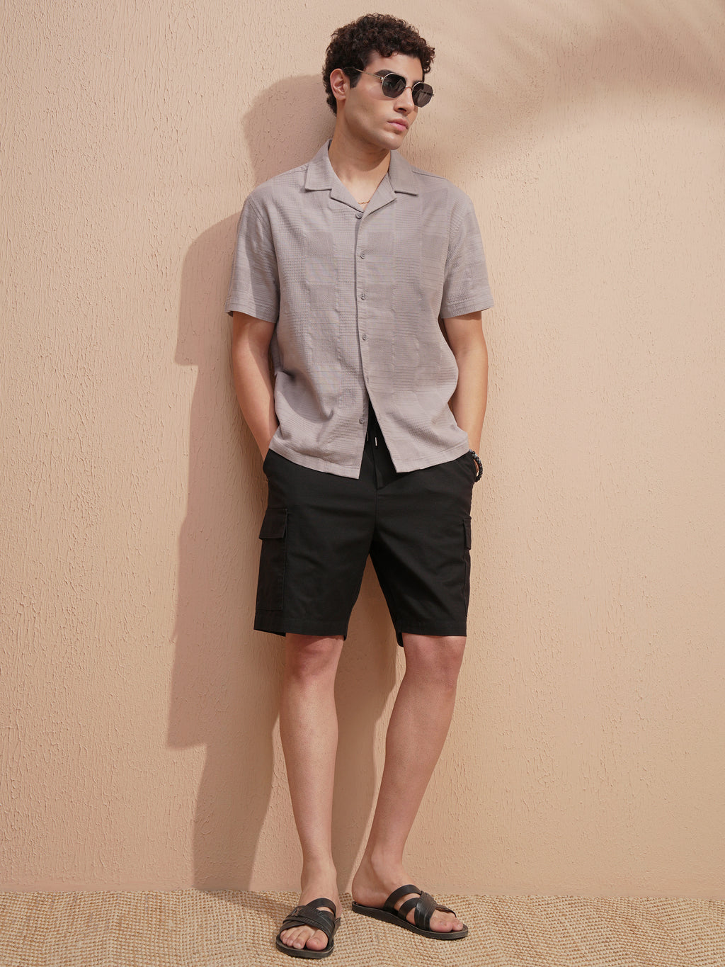 Highlander Men Black Loose Fit Cargo Shorts - Black - Image 2