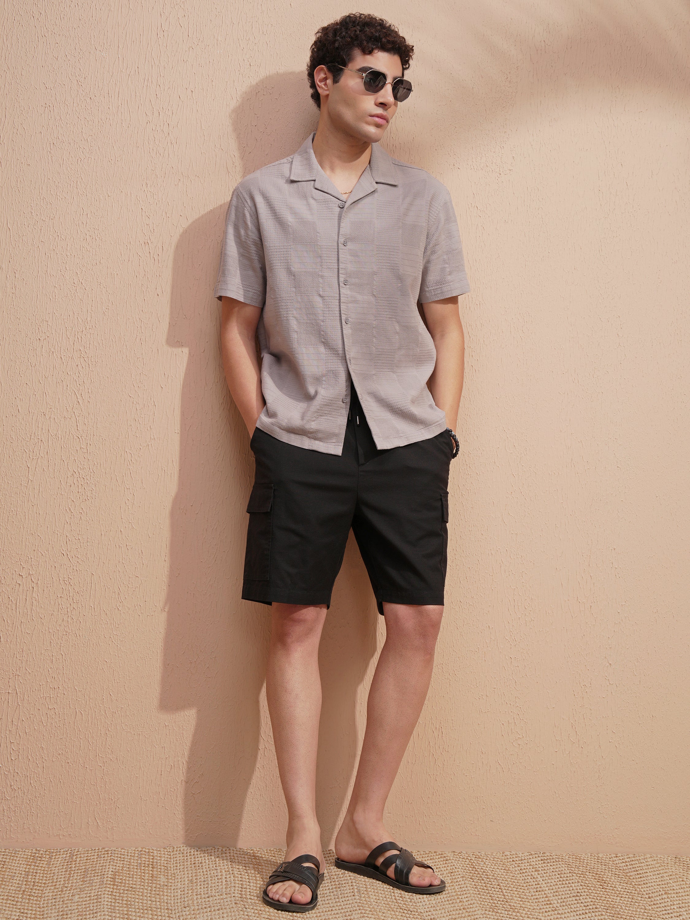 Highlander Men Black Loose Fit Cargo Shorts - Black - Image 2