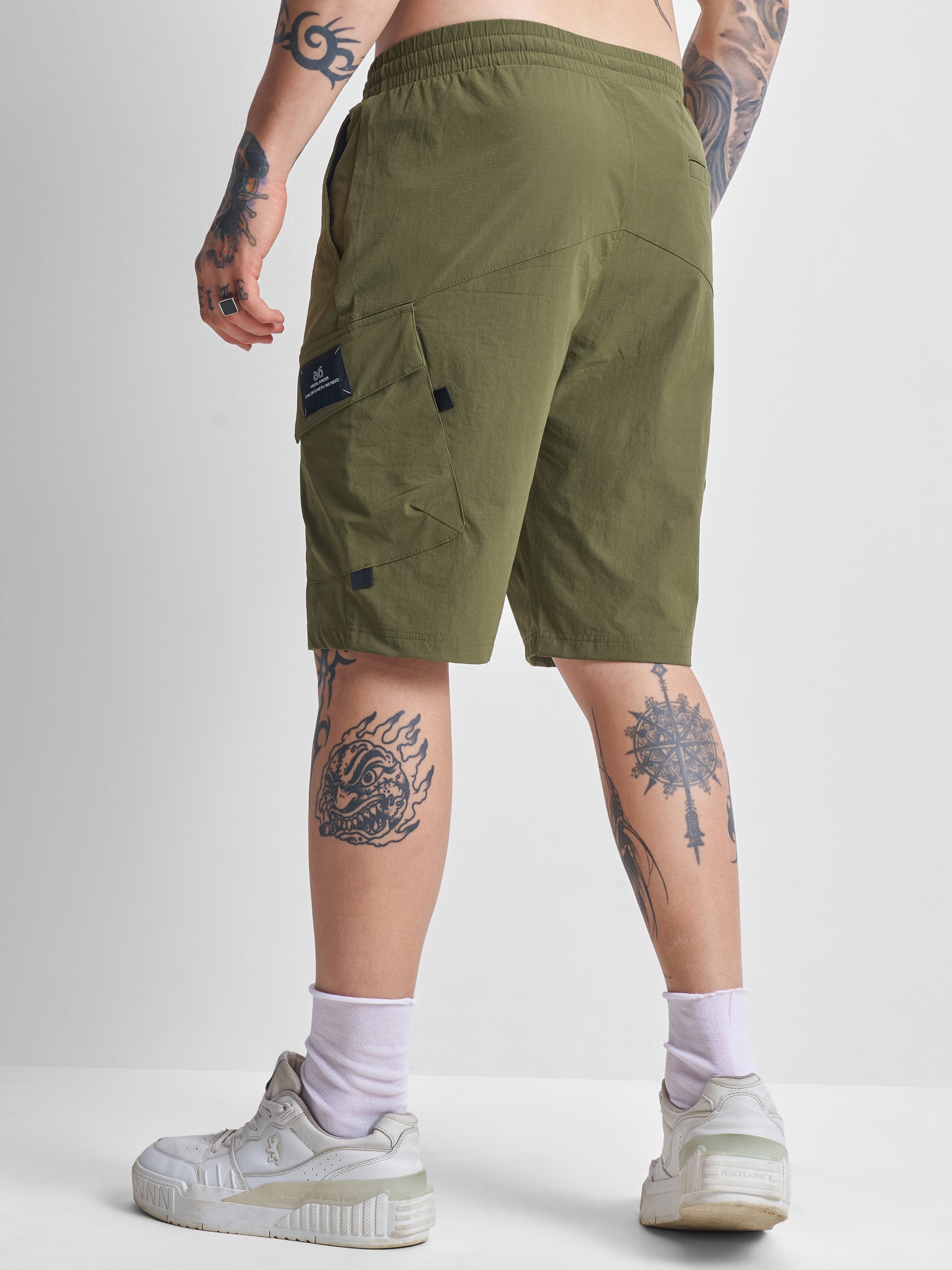 Highlander Men Green Slim Fit Cargo Shorts - Green - Image 3