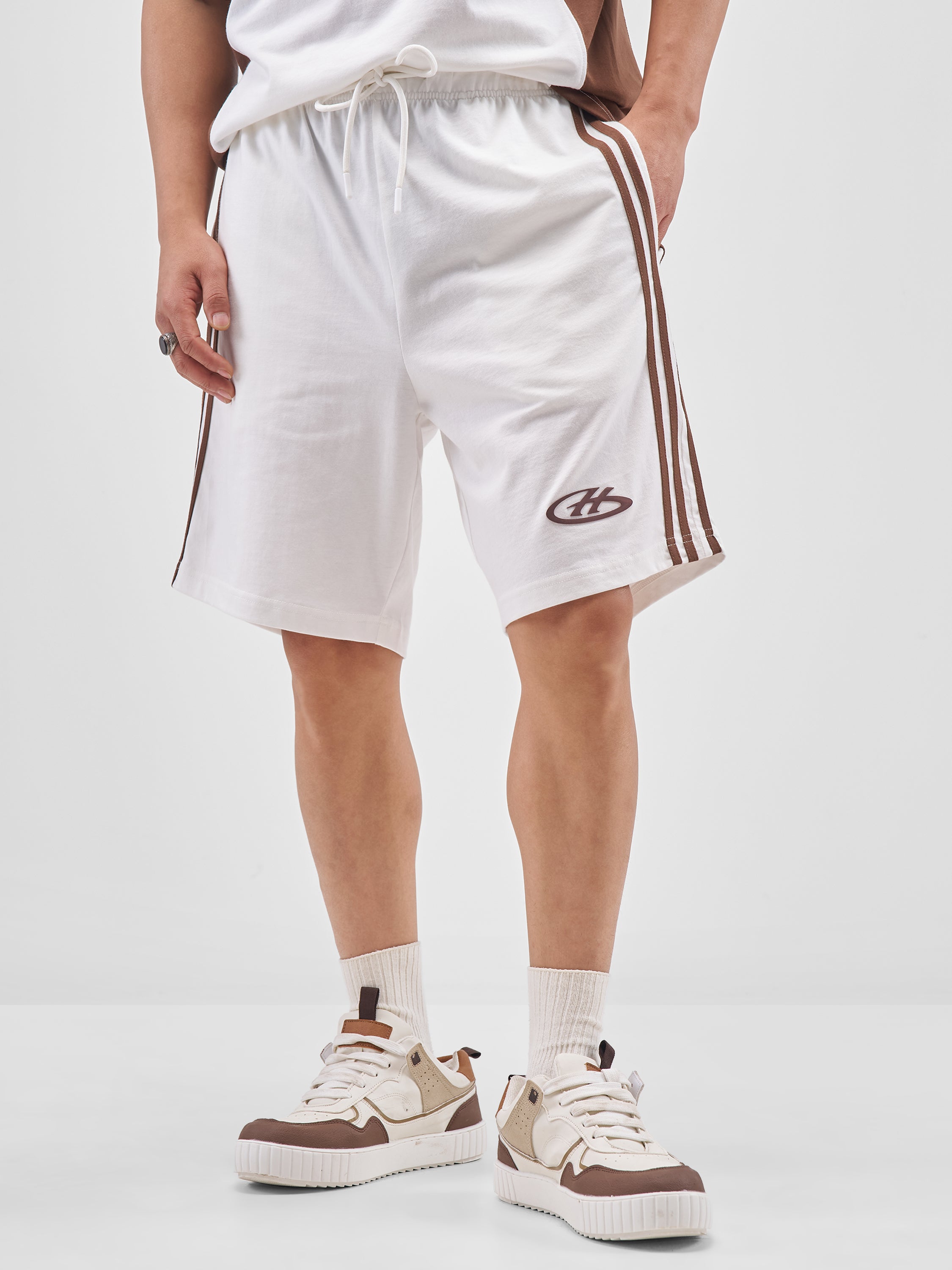 Highlander Men White Relaxed Fit Regular Shorts - White - Image 1