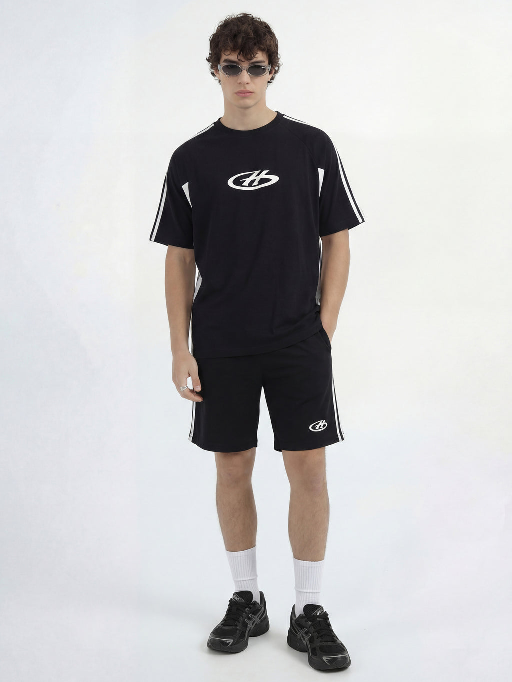 Highlander Men Black Relaxed Fit Regular Shorts - Black - Image 2
