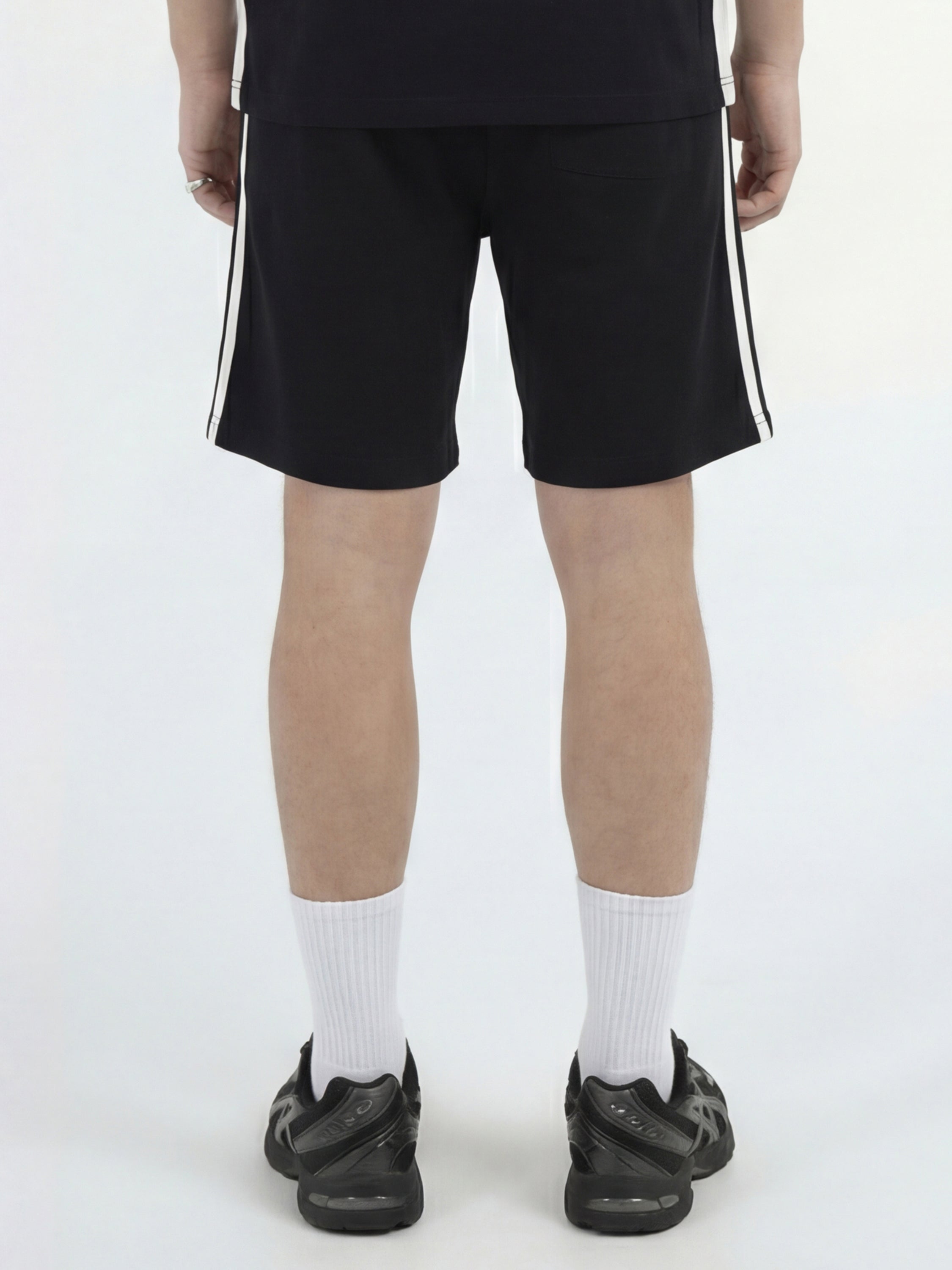 Highlander Men Black Relaxed Fit Regular Shorts - Black - Image 3