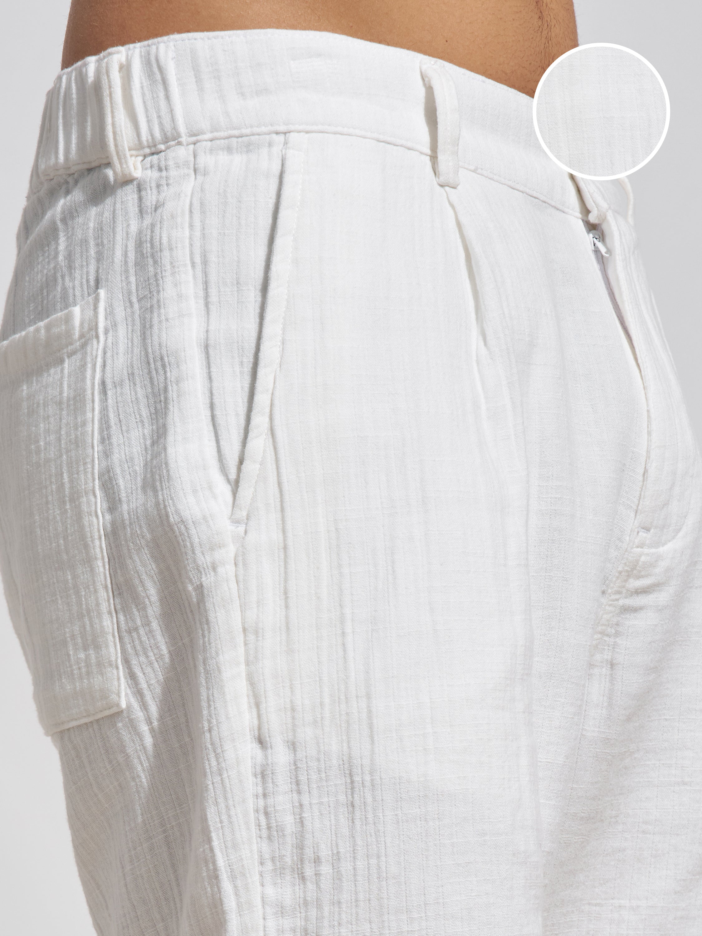 Highlander Men White Relaxed Fit Regular Shorts