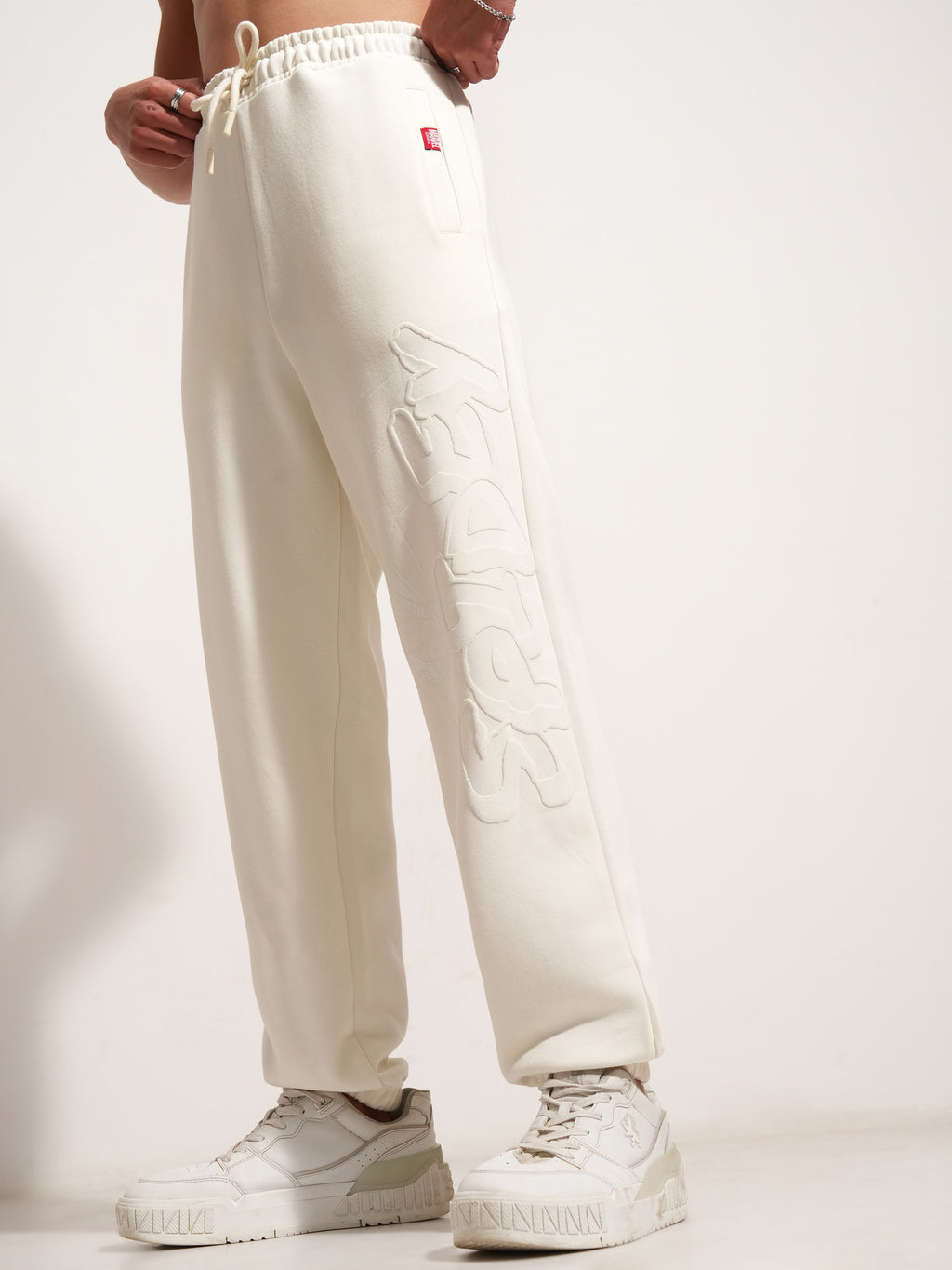 Marvel By Highlander Men Spiderman White Baggy Solid Joggers - White - Image 4