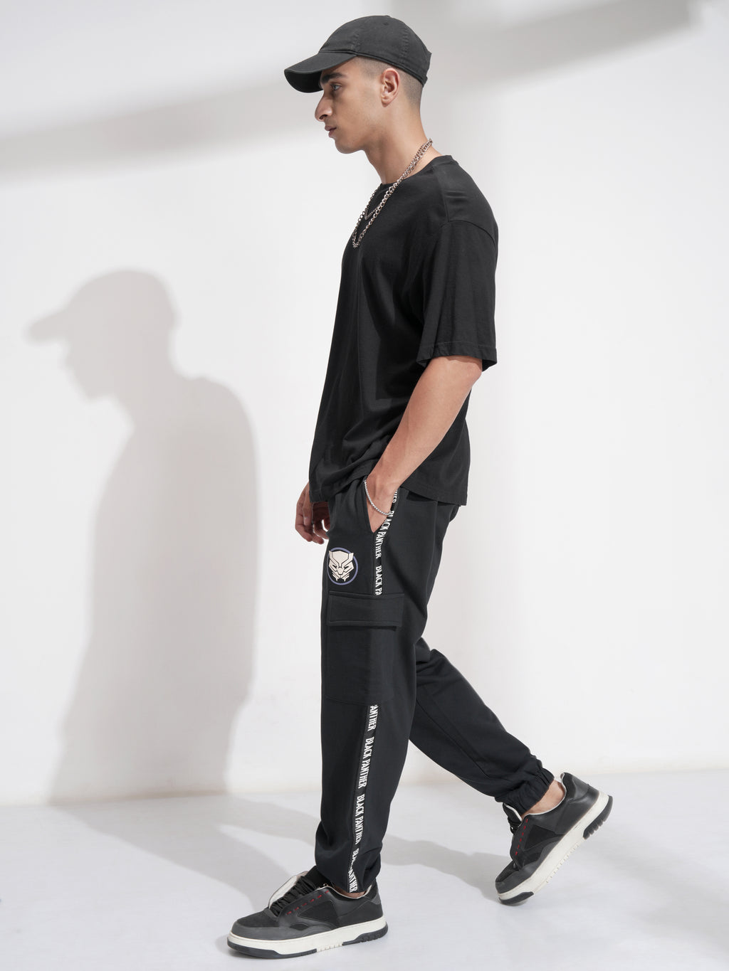 Marvel By Highlander Men Black Black Panther Relaxed Fit Solid Cargos - Black - Image 2