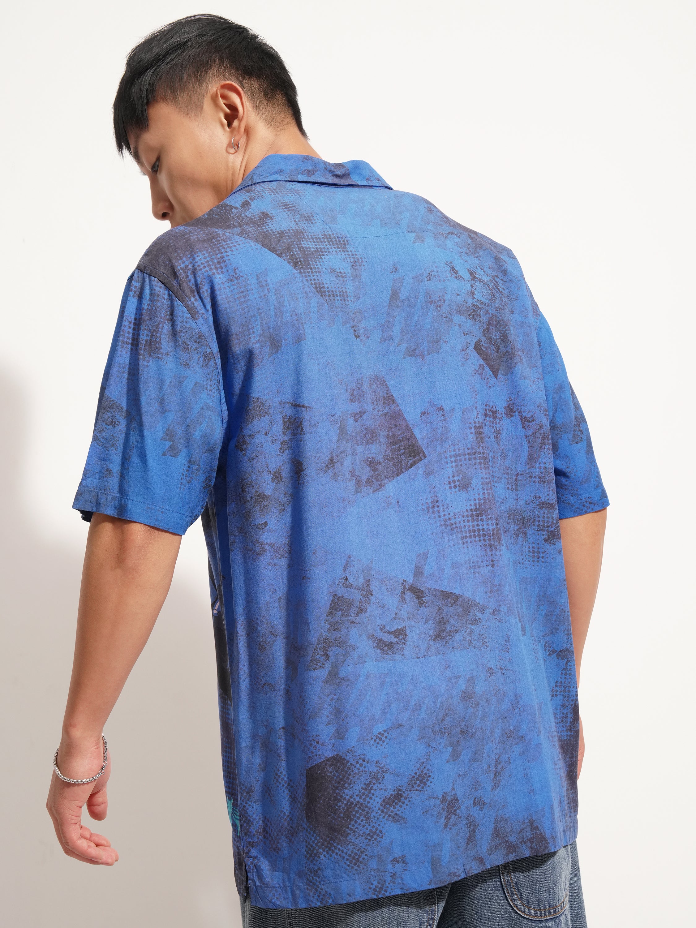 Marvel By Highlander Men Blue Venom Printed Relaxed Fit Casual Shirt - Blue - Image 3