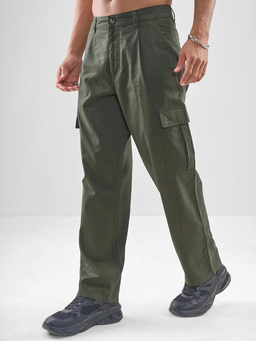 Marvel By Highlander Men Olive Iron Man Straight Fit Solid Cargos - Olive - Image 4