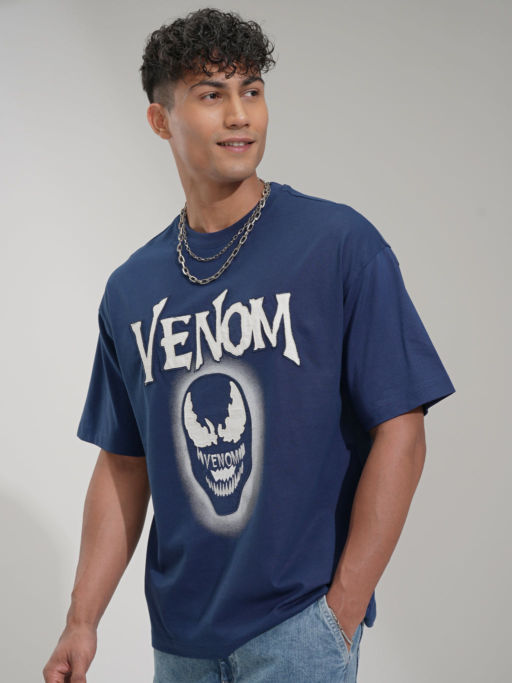 Marvel By Highlander Men Navy Blue Venom Printed Round Neck Oversized Fit T-Shirt - Navy Blue - Image 4