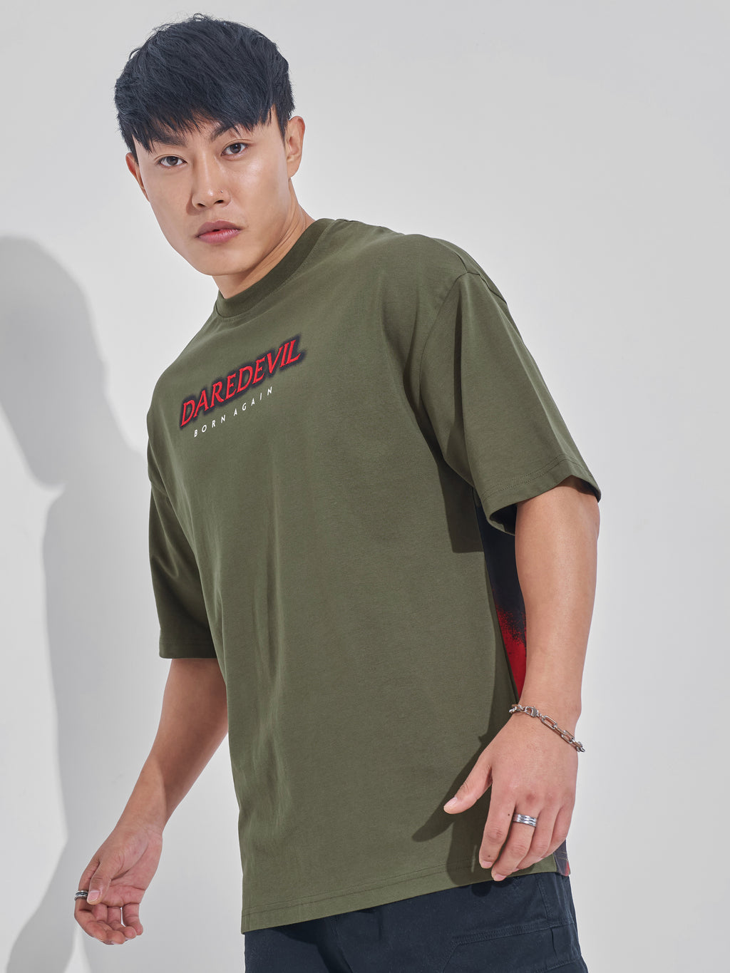 Marvel By Highlander Men Olive Dare Devil Printed Round Neck Oversized Fit T-Shirt - Olive - Image 4