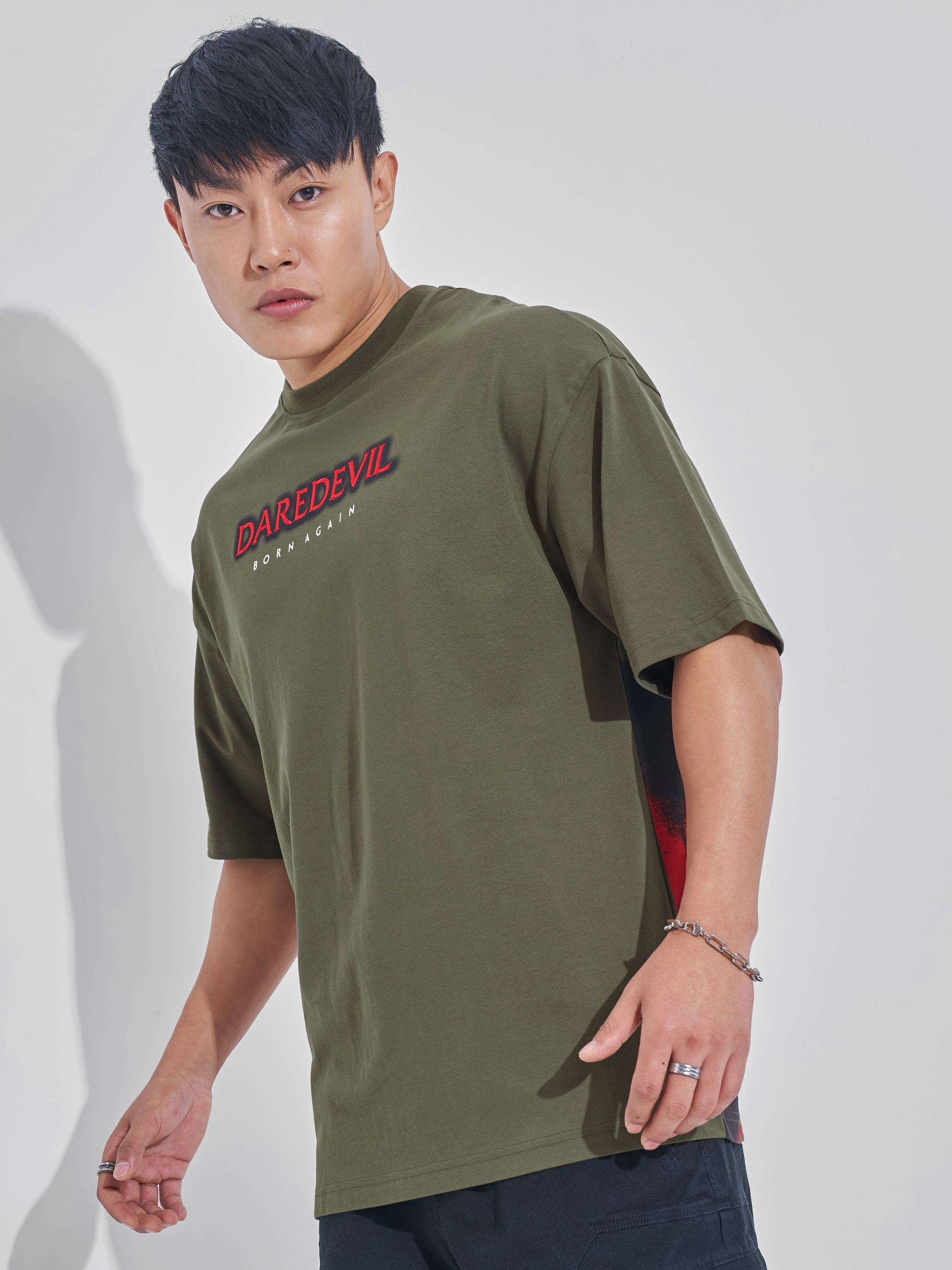 Marvel By Highlander Men Olive Dare Devil Printed Round Neck Oversized Fit T-Shirt - Olive - Image 4