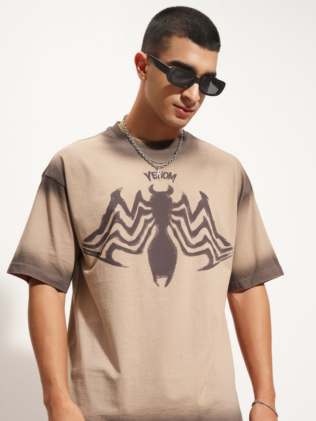 Marvel By Highlander Men Beige Venom Printed Round Neck Oversized Fit T-Shirt - Beige - Image 1