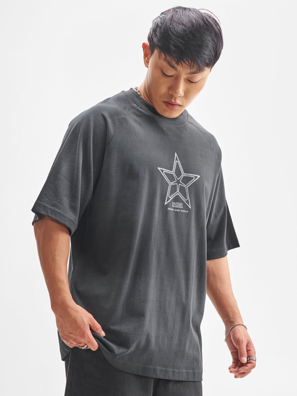 Marvel By Highlander Men Black Captain America Printed Round Neck Oversized Fit T-Shirt - Black - Image 6