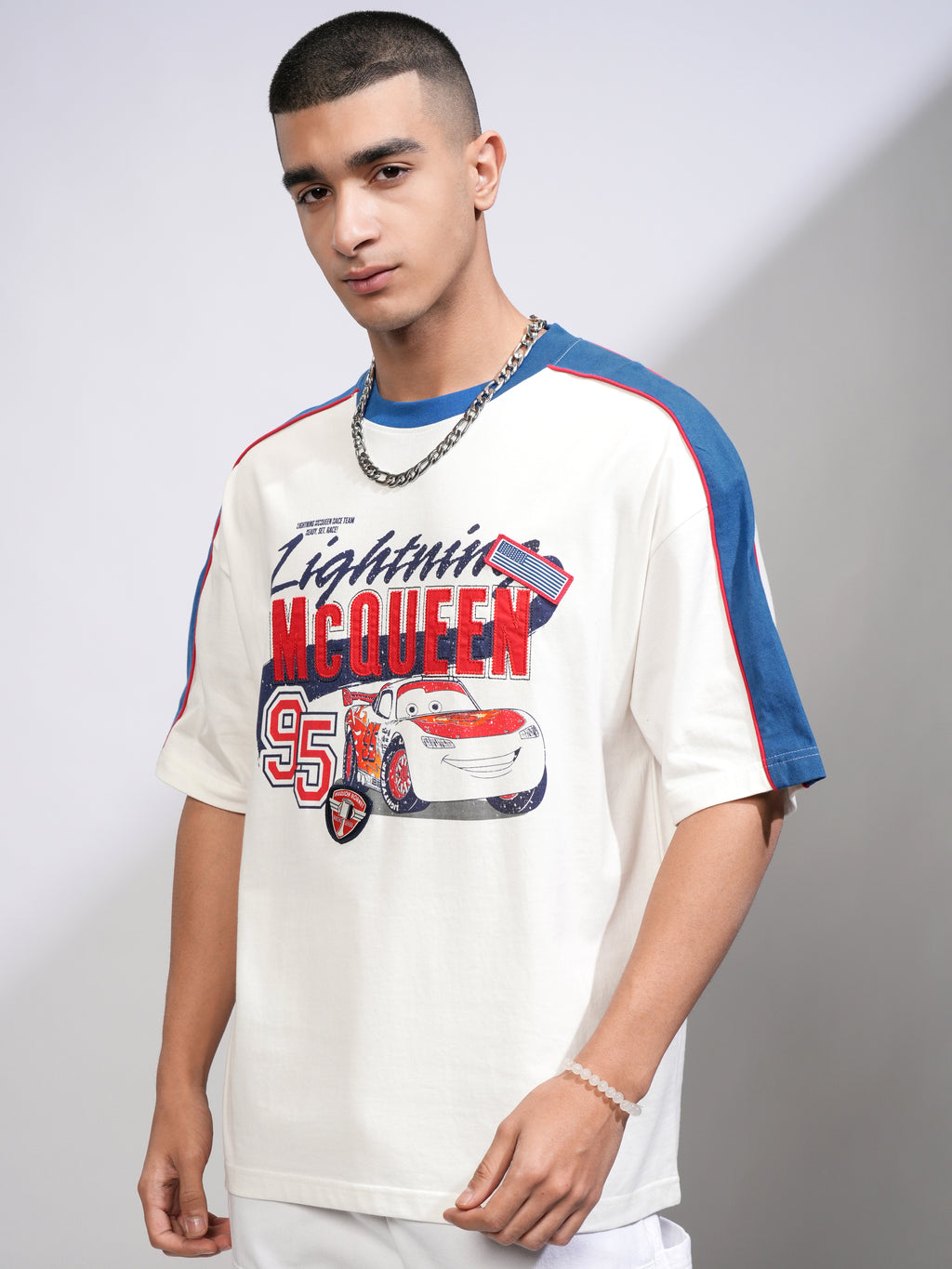 Pixar By Highlander Men White Cars Printed Round Neck Oversized Fit T-Shirt - White - Image 4
