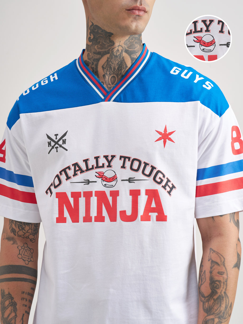 Highlander Men White Ninja Turtles Printed V-Neck Oversized Fit T-Shirt - White - Image 5