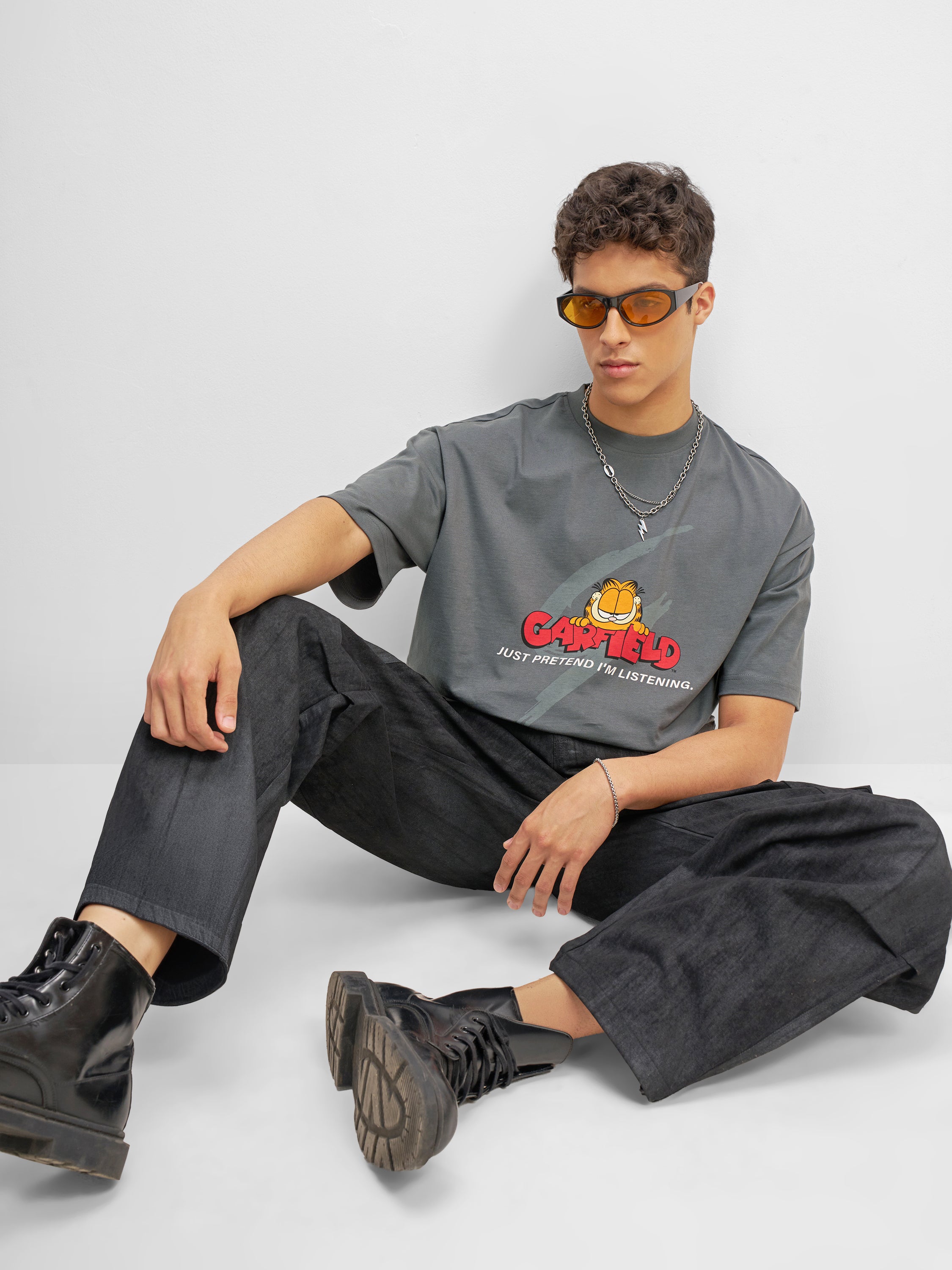 Highlander Men Grey Garfield Printed Round Neck Oversized Fit T-Shirt