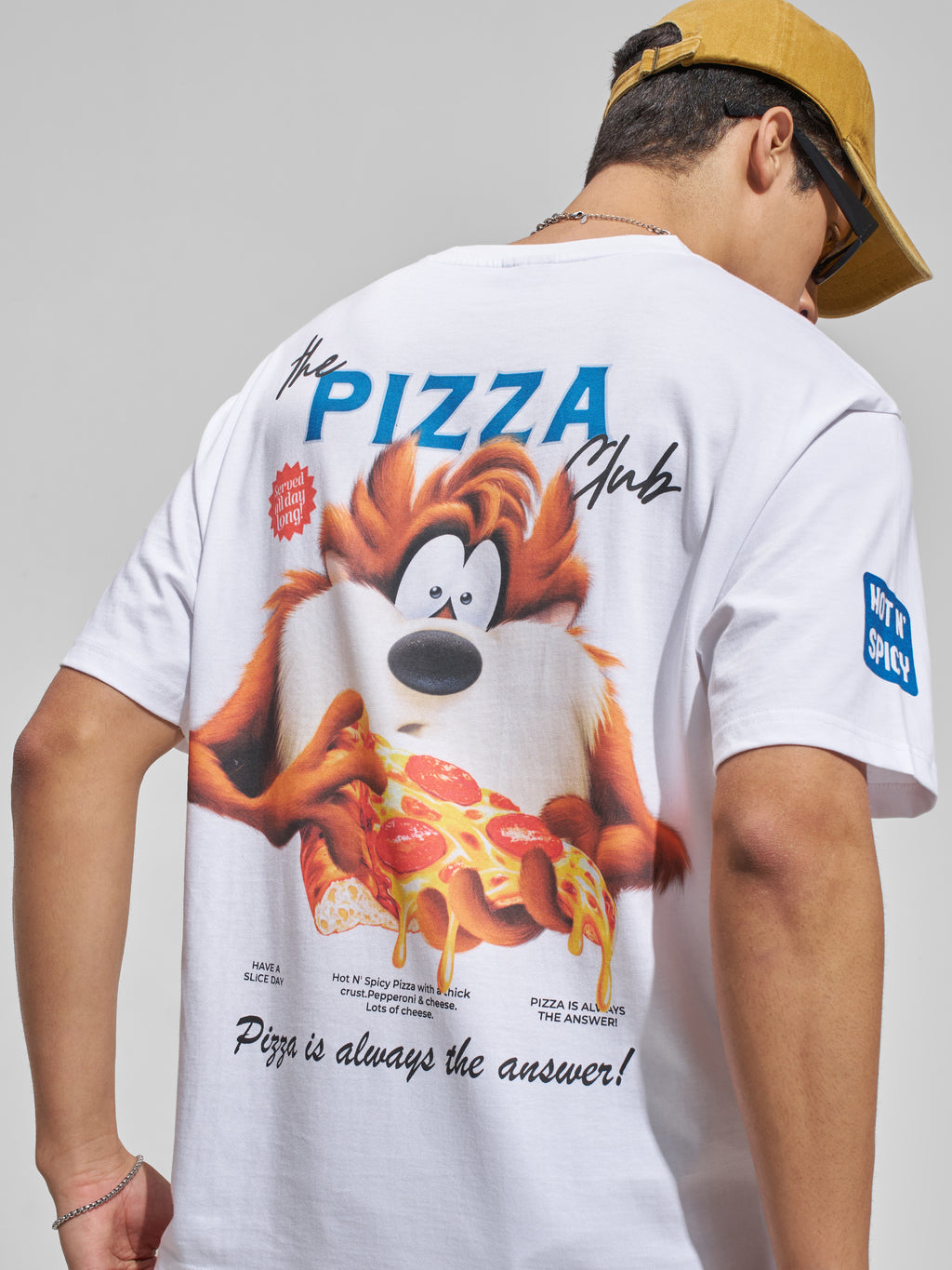 WB By Highlander Men White Looney Tunes Printed Round Neck T-Shirt