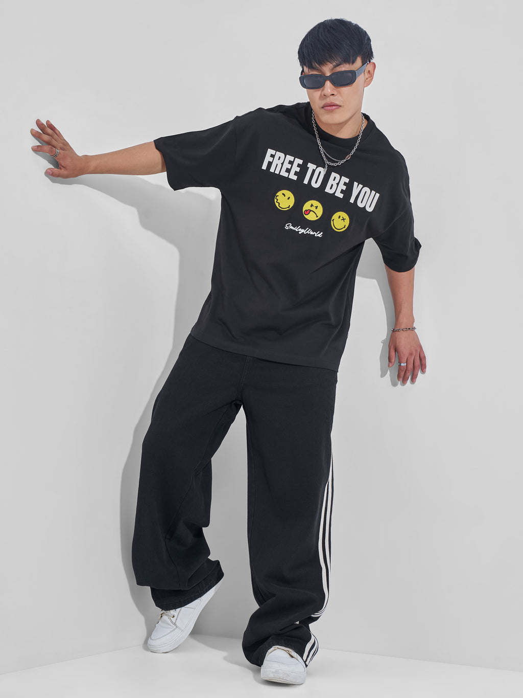 Highlander Men Black Smiley Printed Round Neck Oversized Fit T-Shirt - Black - Image 2