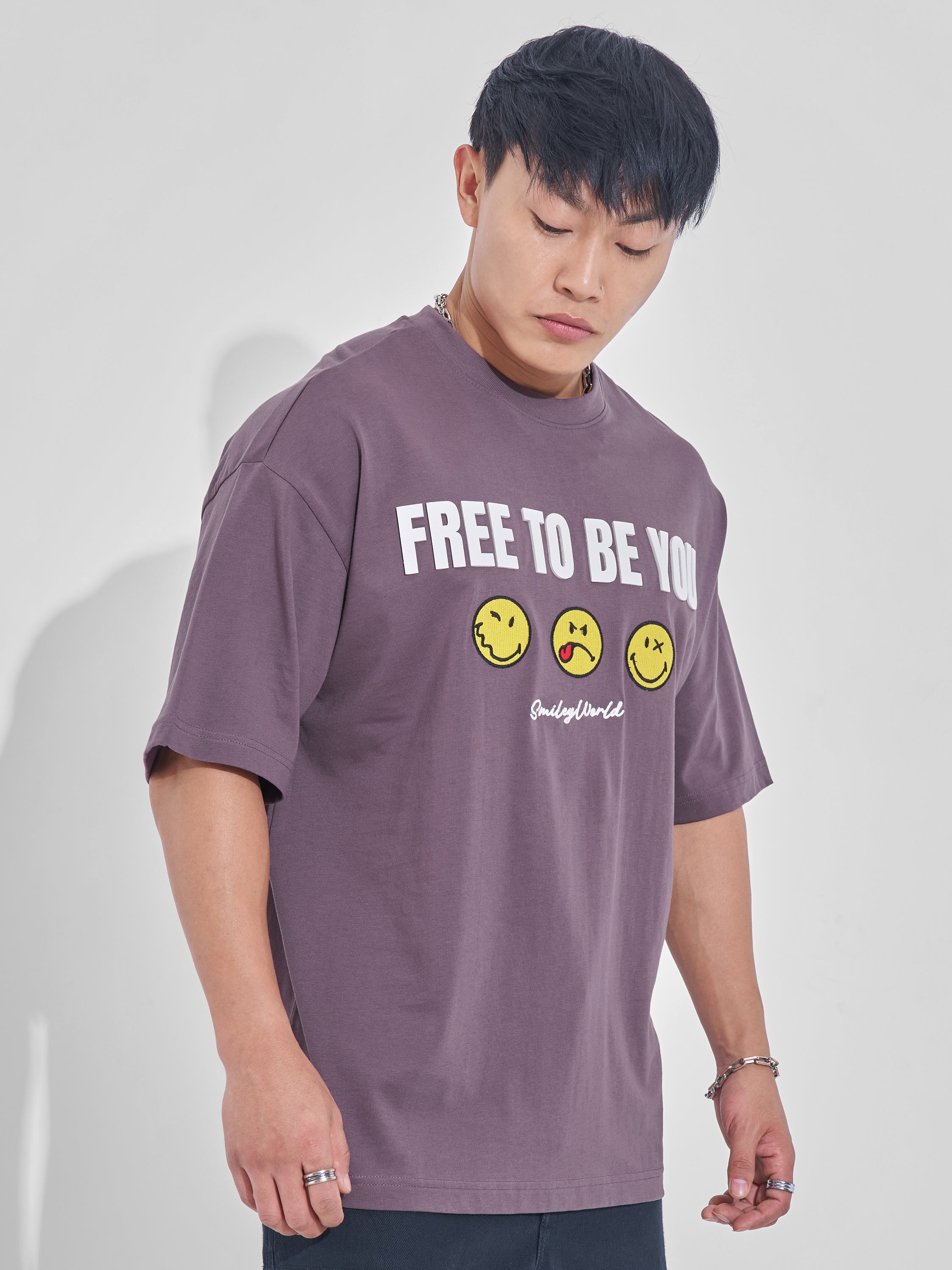 Highlander Men Mauve Smiley Printed Round Neck Oversized Fit T-Shirt - Mauve - Image 6