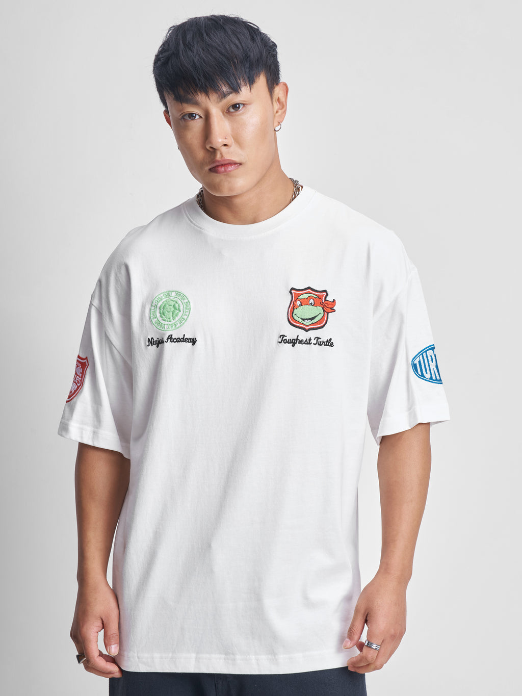 Highlander Men White Ninja Turtles Printed Round Neck Oversized Fit T-Shirt - White - Image 3