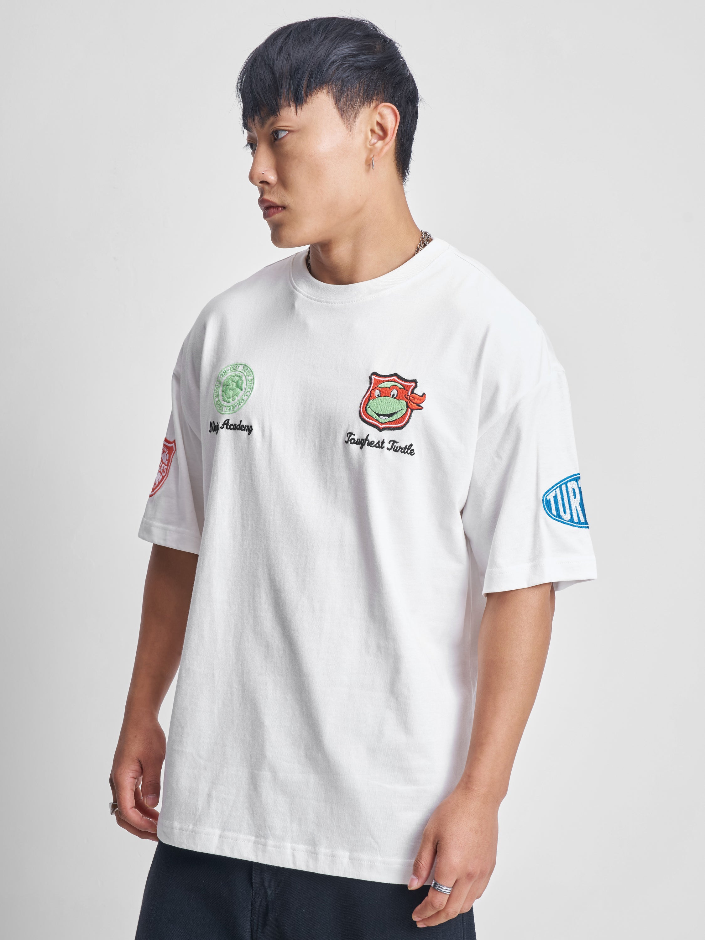 Highlander Men White Ninja Turtles Printed Round Neck Oversized Fit T-Shirt - White - Image 4