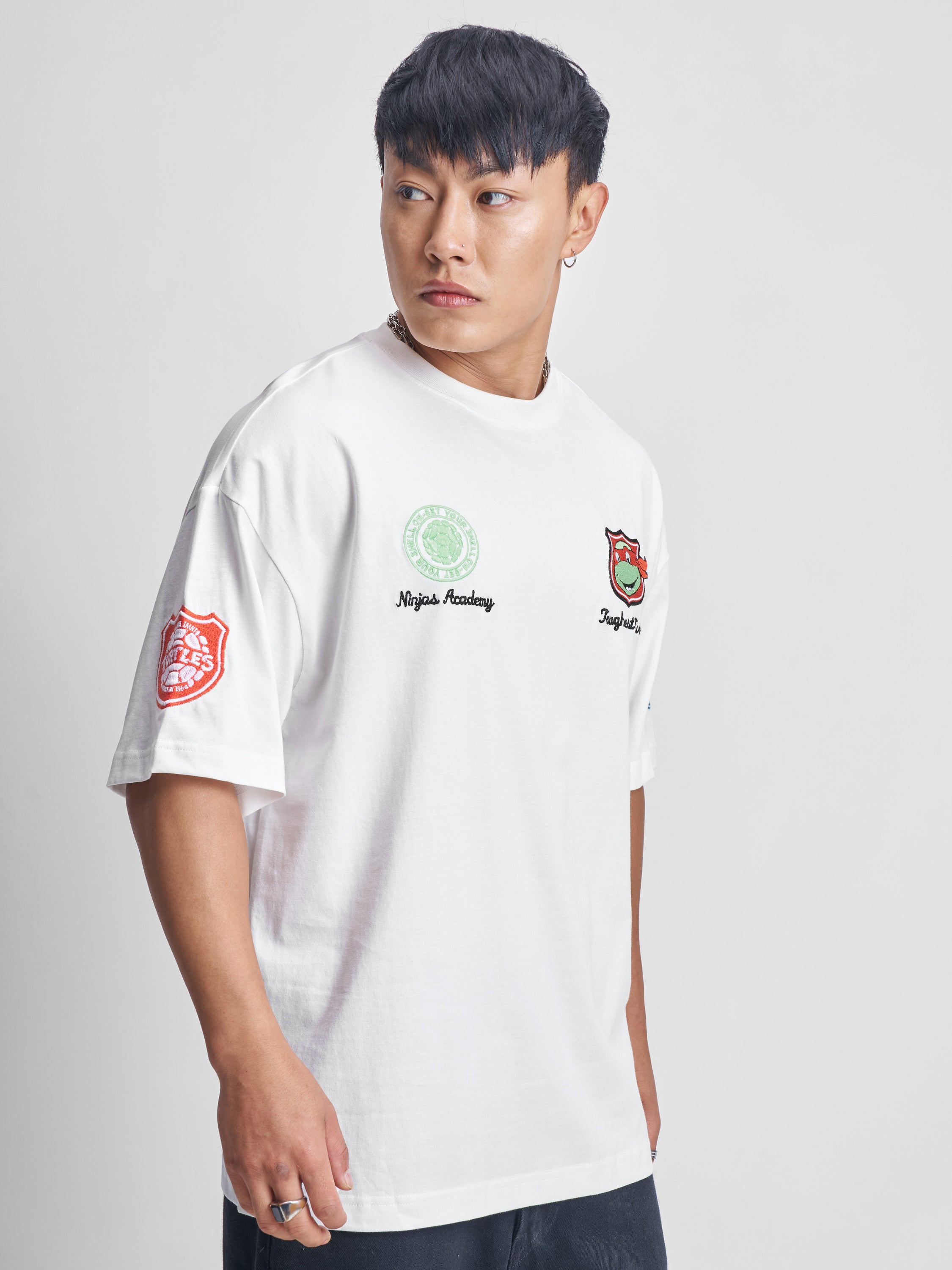 Highlander Men White Ninja Turtles Printed Round Neck Oversized Fit T-Shirt - White - Image 6