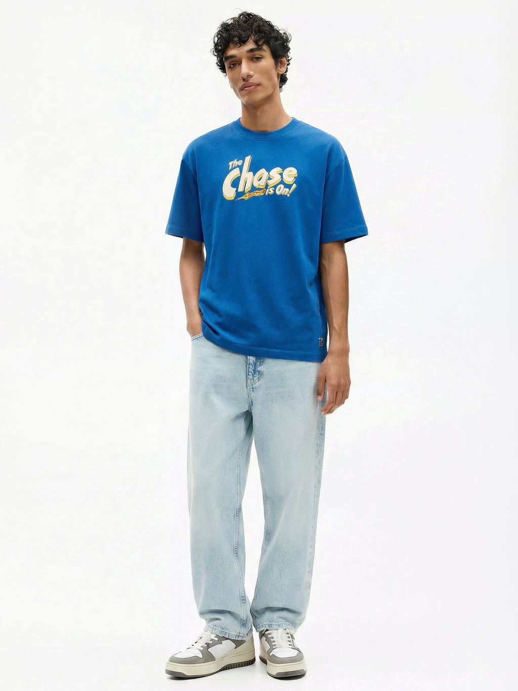 WB By Highlander Men Blue Tom And Jerry Printed Round Neck T-Shirt - Blue - Image 4