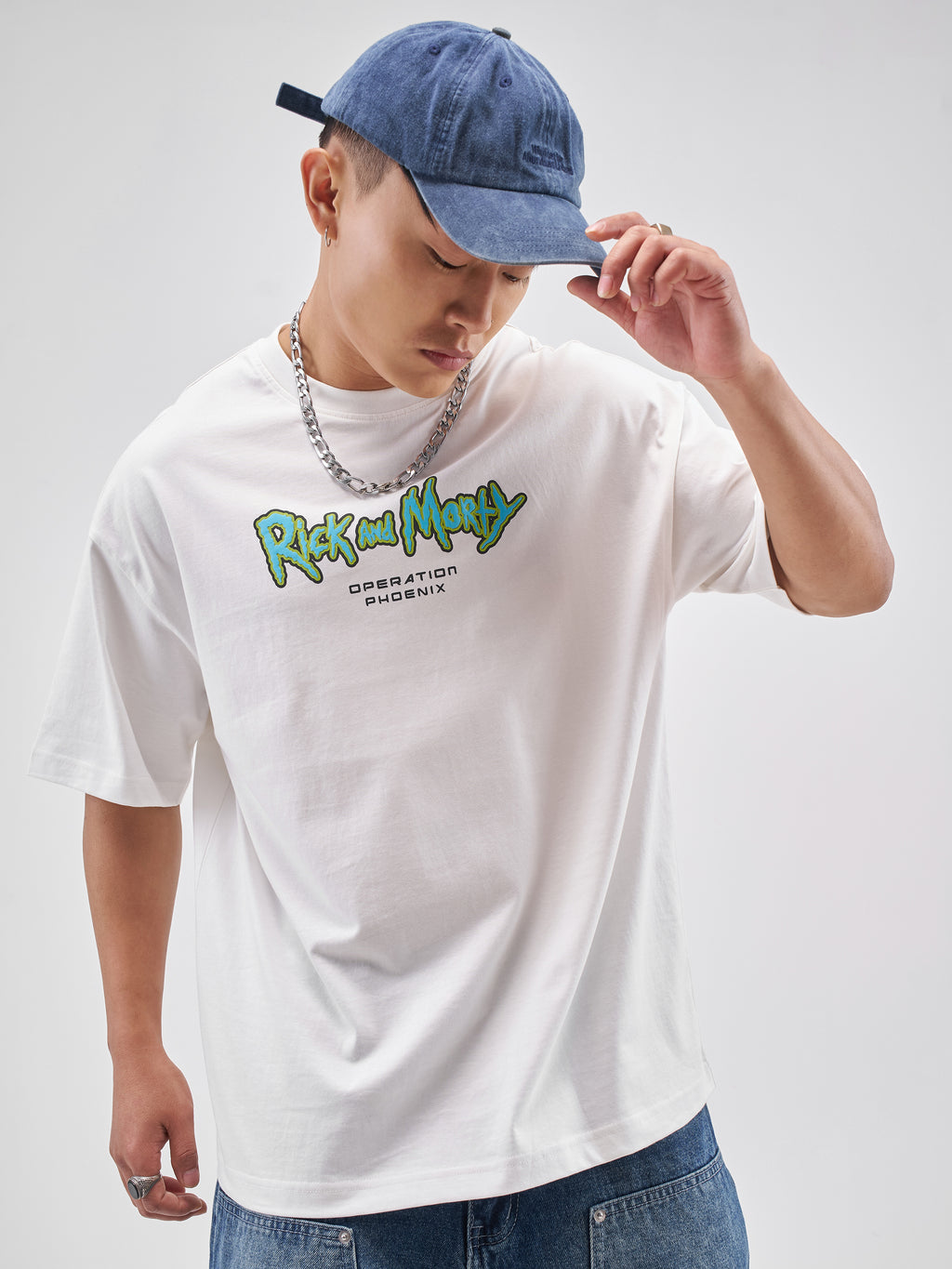 Highlander Men White Rick And Morty Printed Round Neck Oversized Fit T-Shirt - White - Image 3