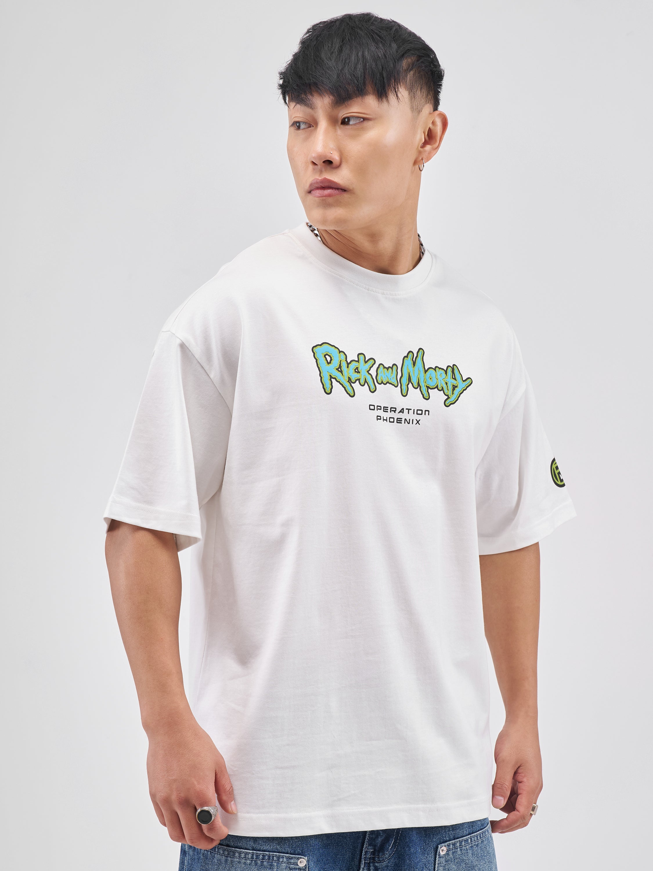 Highlander Men White Rick And Morty Printed Round Neck Oversized Fit T-Shirt - White - Image 6