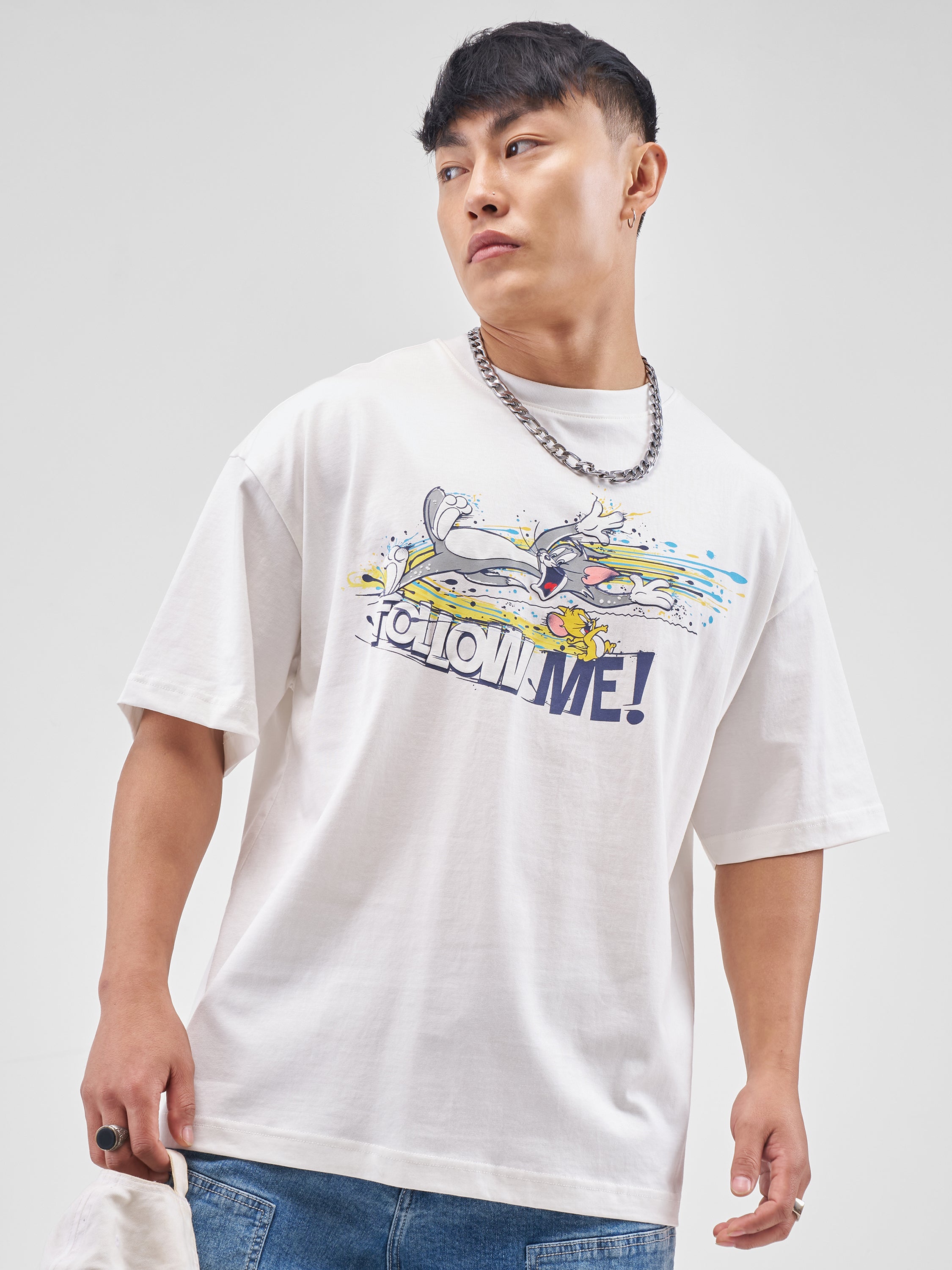WB By Highlander Men Off White Tom And Jerry Printed Round Neck Oversized Fit T-Shirt - Off White - Image 3
