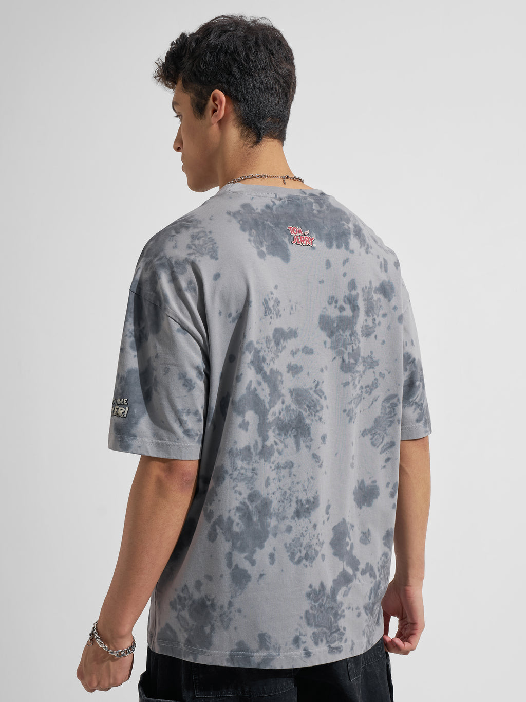 WB By Highlander Men Grey Tom And Jerry Printed Round Neck Oversized Fit T-Shirt