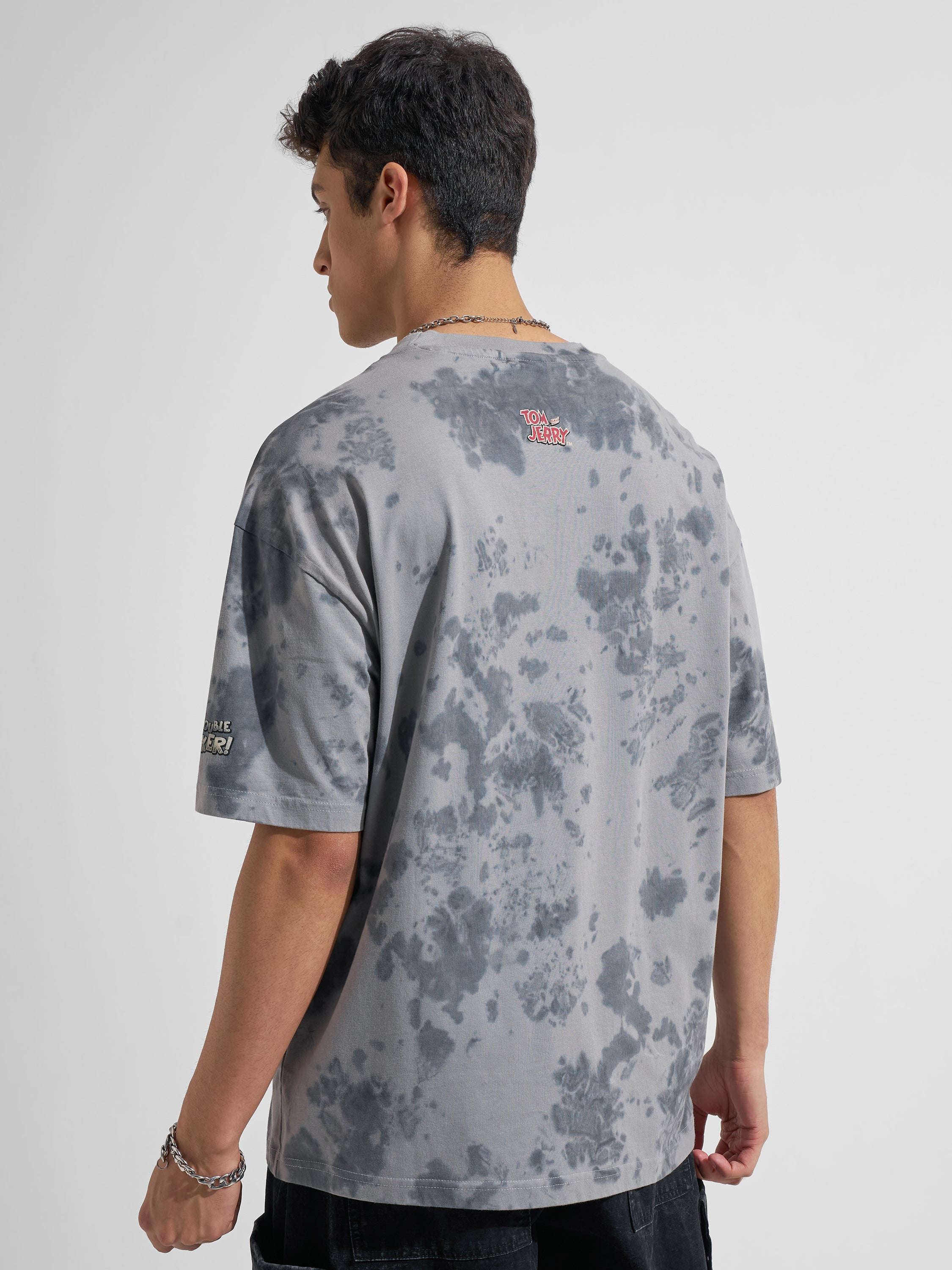 WB By Highlander Men Grey Tom And Jerry Printed Round Neck Oversized Fit T-Shirt