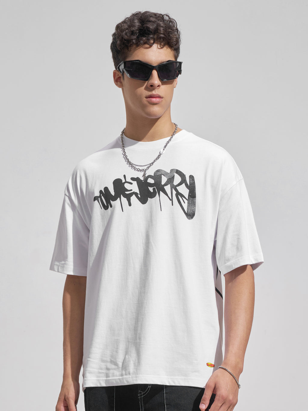 WB By Highlander Men White Tom And Jerry Printed Round Neck Oversized Fit T-Shirt