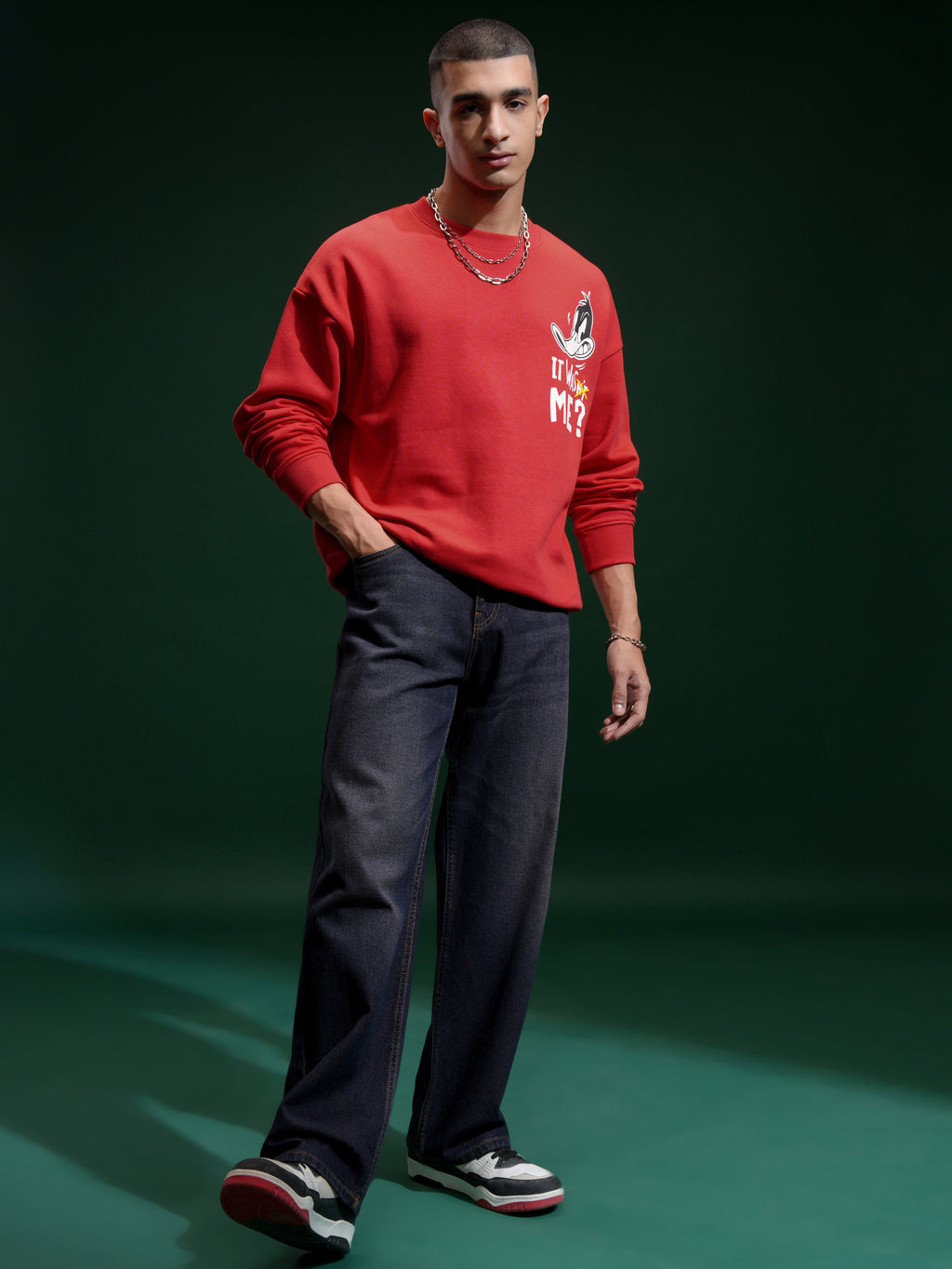 WB By Highlander Men Red Daffy Duck Round Neck Pullover Sweatshirt - Red - Image 2