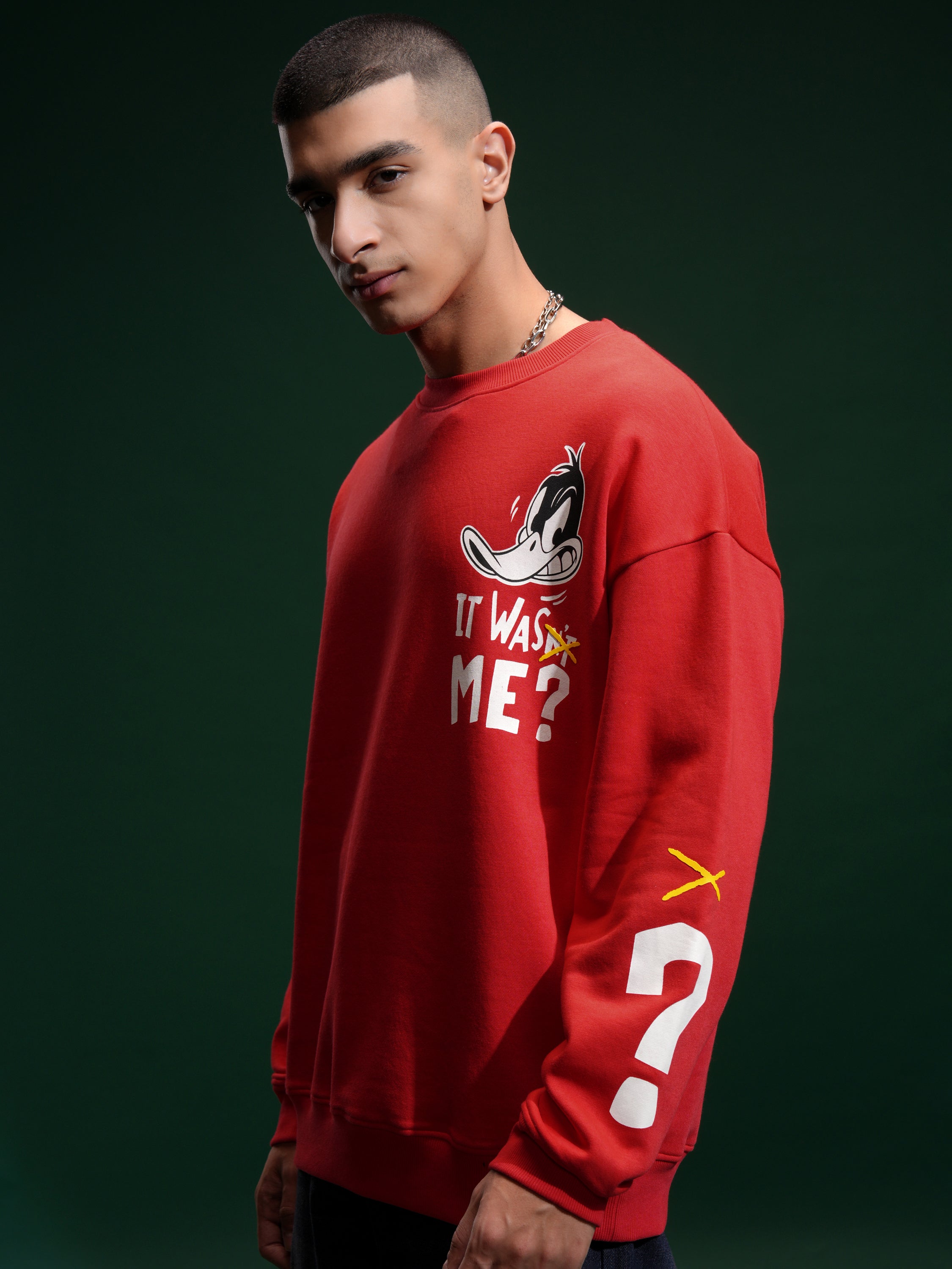 WB By Highlander Men Red Daffy Duck Round Neck Pullover Sweatshirt - Red - Image 4
