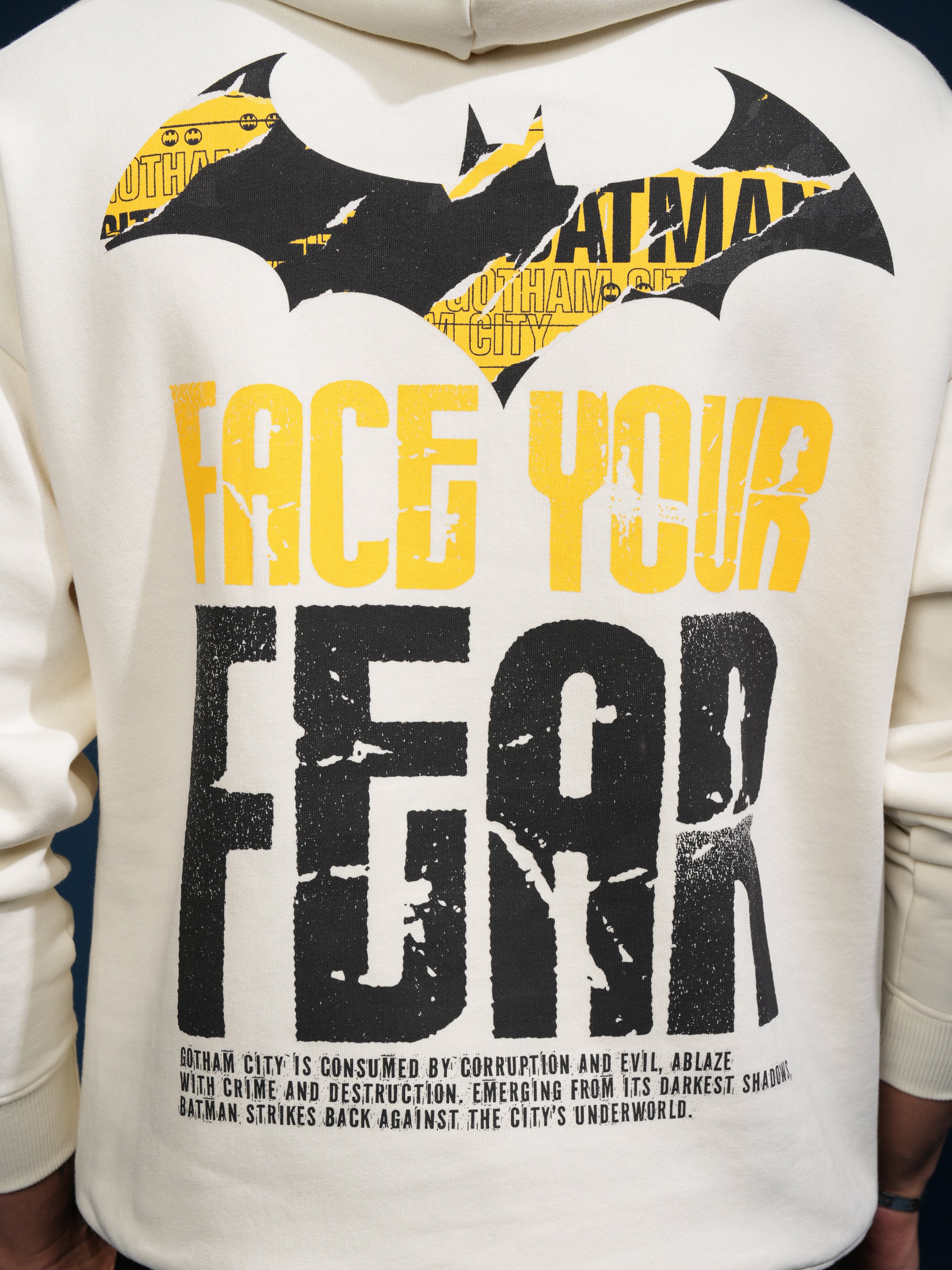 DC By Highlander Men White Batman Hooded Pullover Sweatshirt - White - Image 7