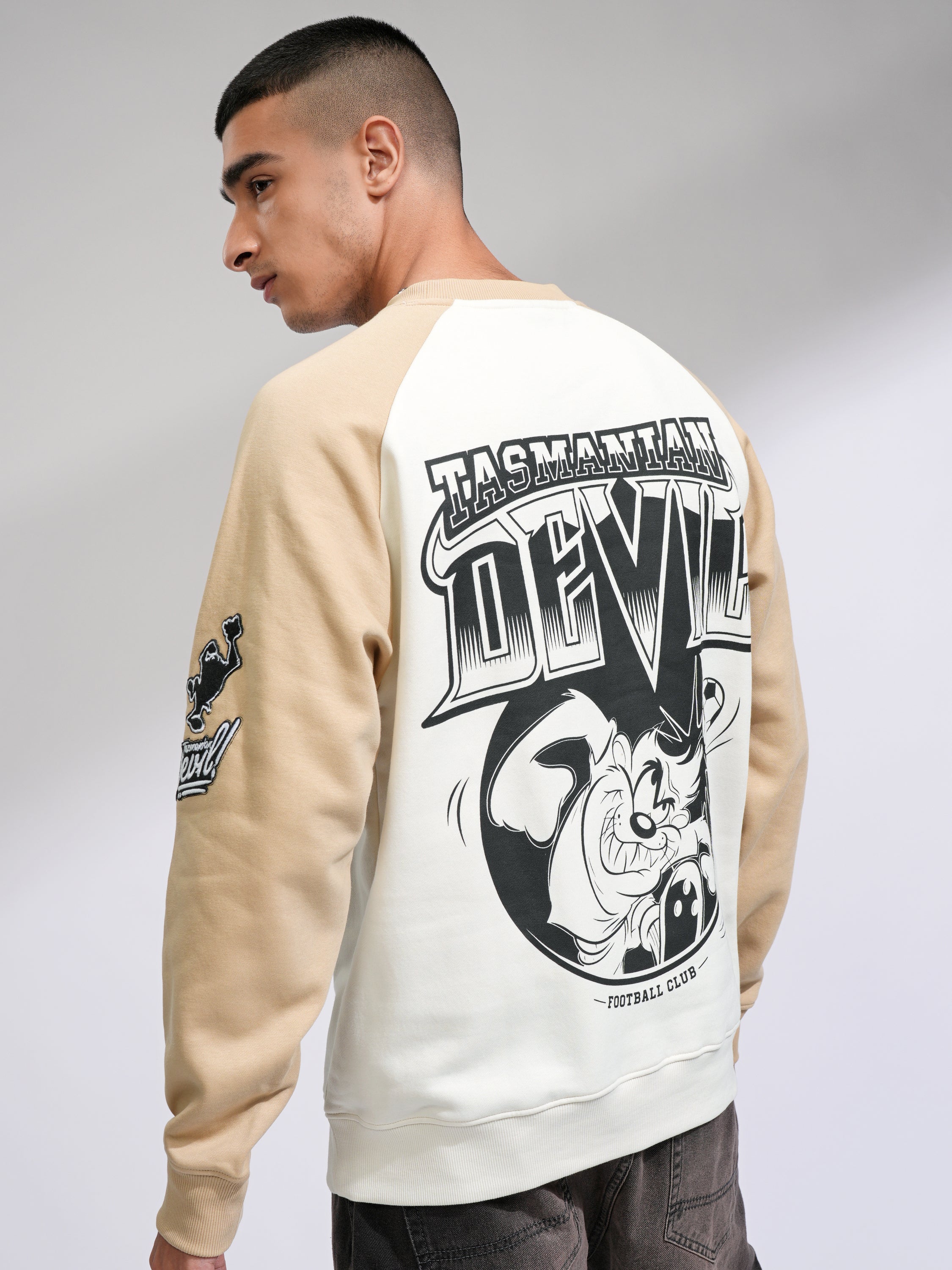 WB By Highlander Men White Looney Tunes Round Neck Pullover Sweatshirt - White - Image 3