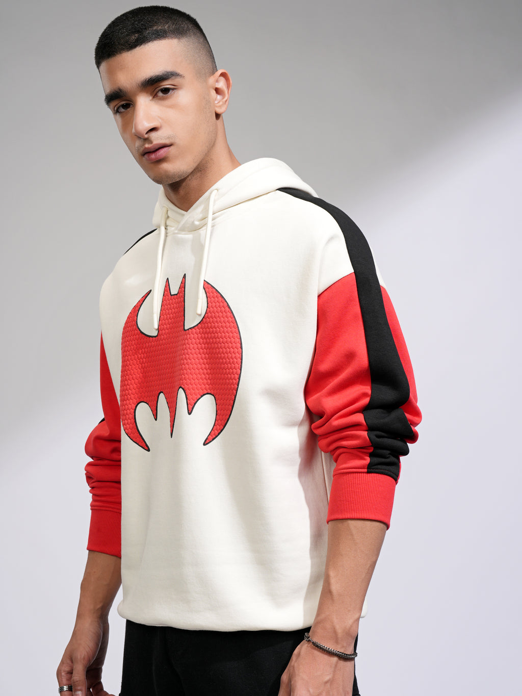 DC By Highlander Men White Batman Hooded Pullover Sweatshirt - White - Image 4