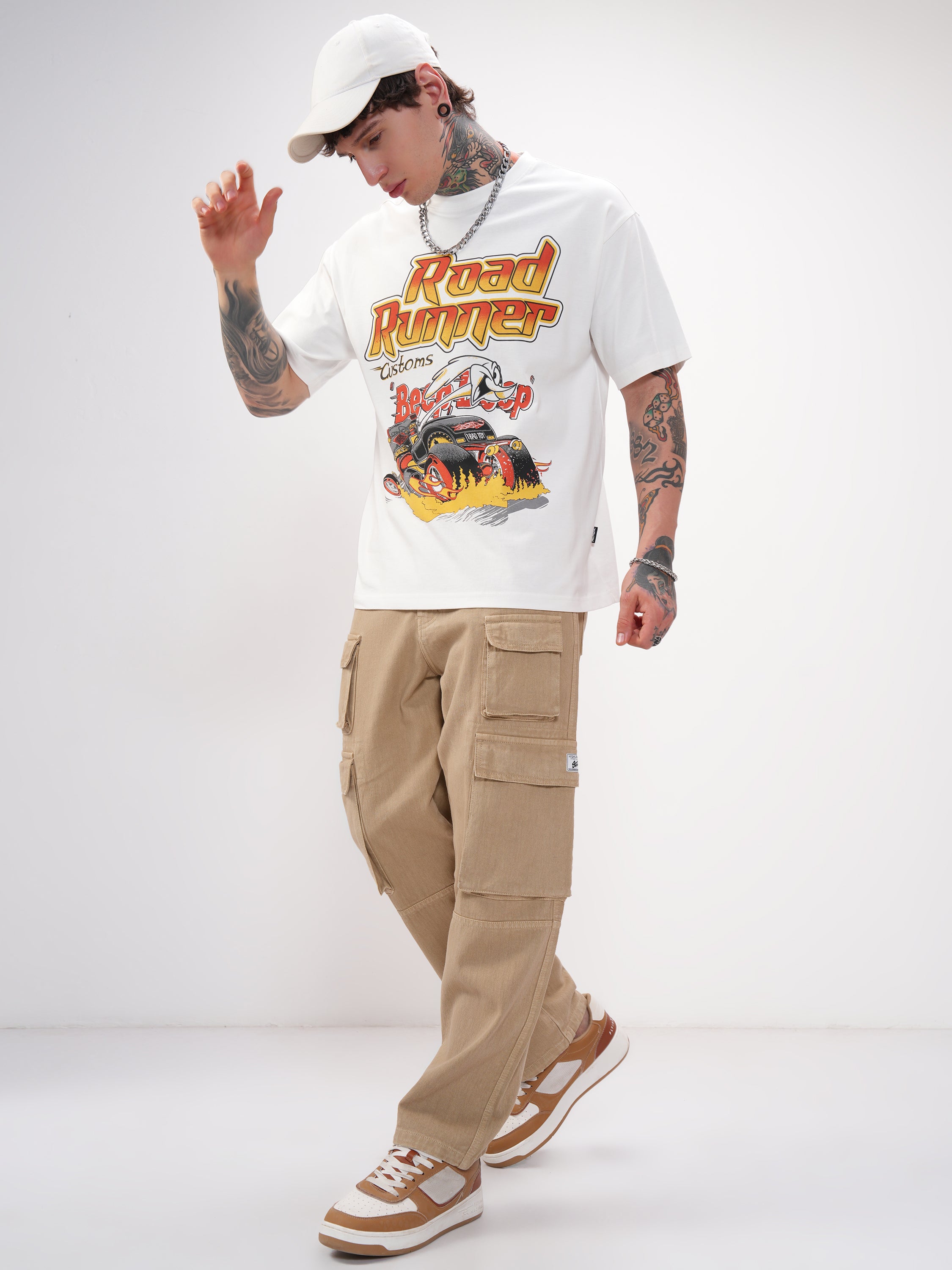 WB By Highlander Men White Looney Tunes Printed Round Neck Oversized Fit T-Shirt - White - Image 2