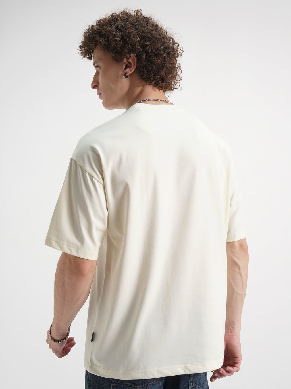 WB By Highlander Men Off White Friends Printed Round Neck Oversized Fit T-Shirt - Off White - Image 3