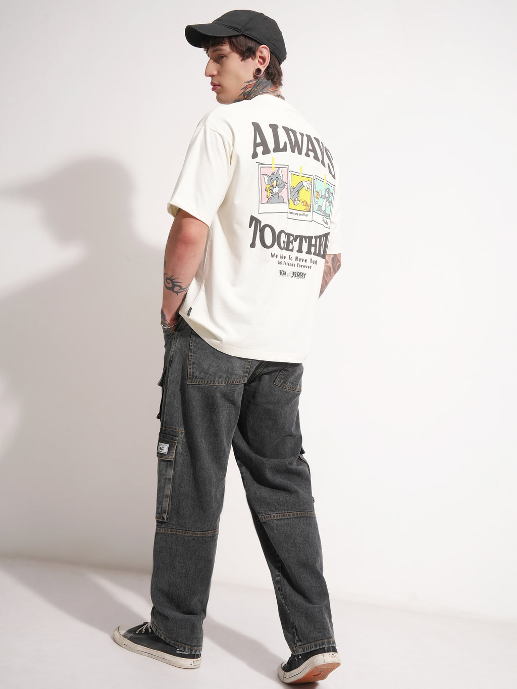 WB By Highlander Men Off White Tom And Jerry Printed Round Neck Oversized Fit T-Shirt - Off White - Image 2