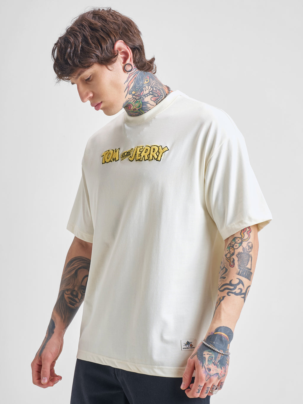 WB By Highlander Men Off White Tom And Jerry Printed Round Neck Oversized Fit T-Shirt - Off White - Image 4