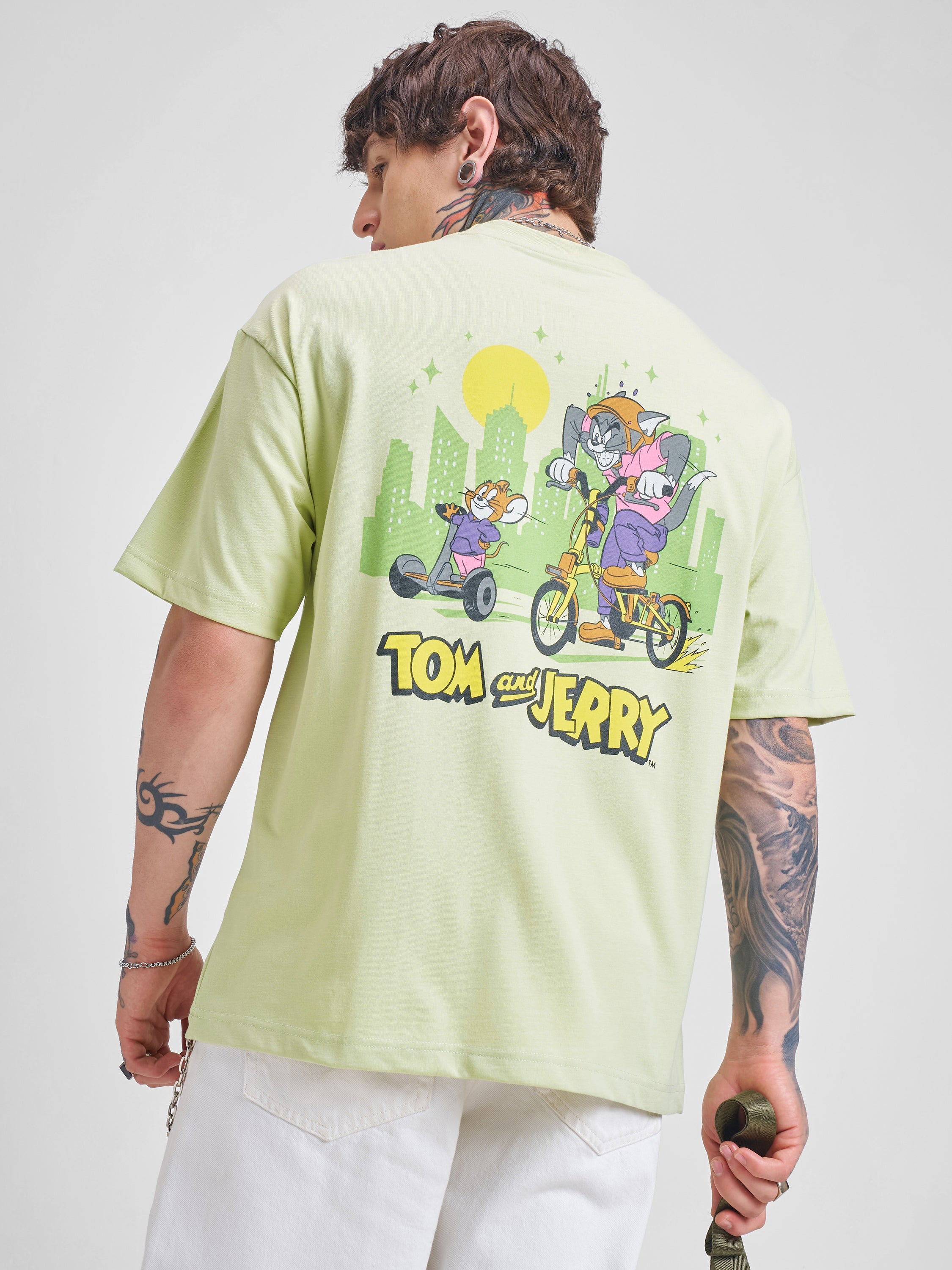 WB By Highlander Men Green Tom And Jerry Printed Round Neck Oversized Fit T-Shirt - Green - Image 1