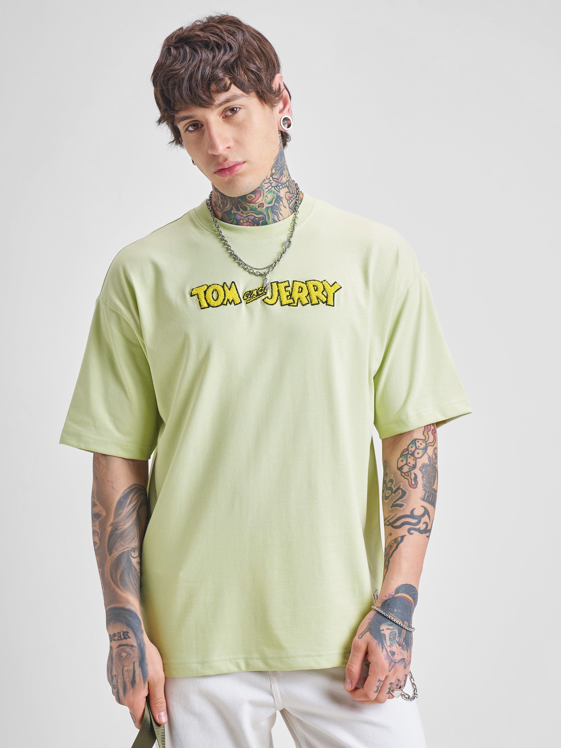 WB By Highlander Men Green Tom And Jerry Printed Round Neck Oversized Fit T-Shirt - Green - Image 3